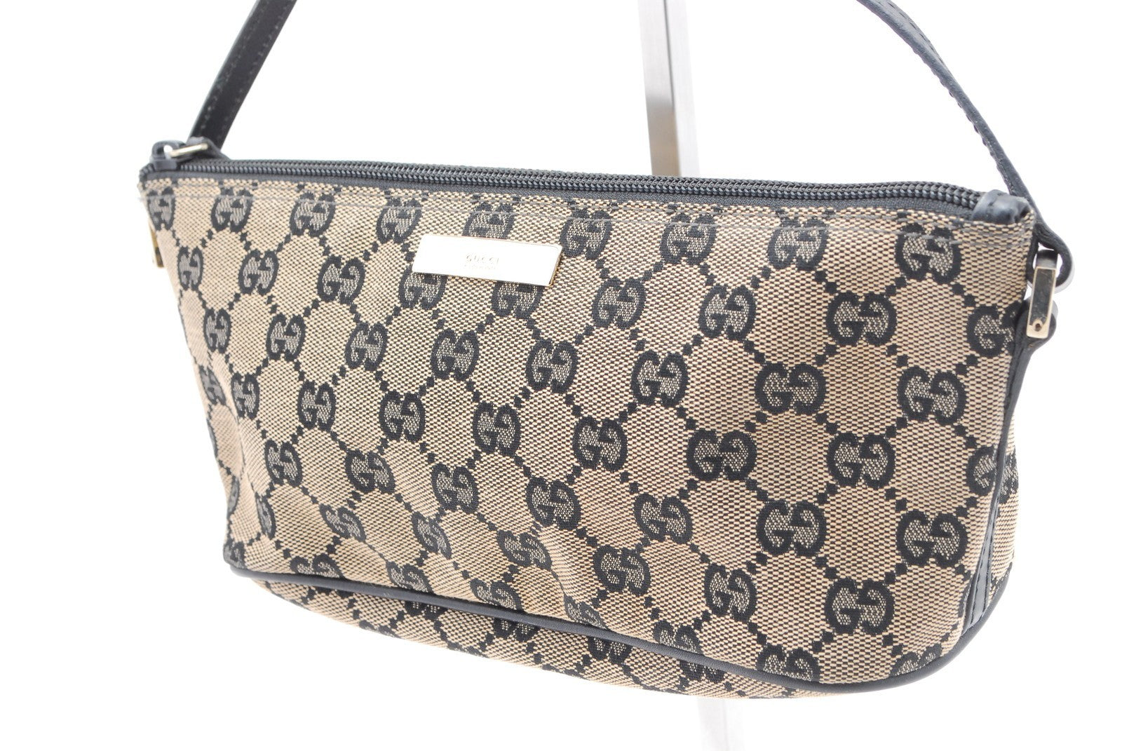 Gucci GG Supreme Hand Bag - Gray Black, Canvas