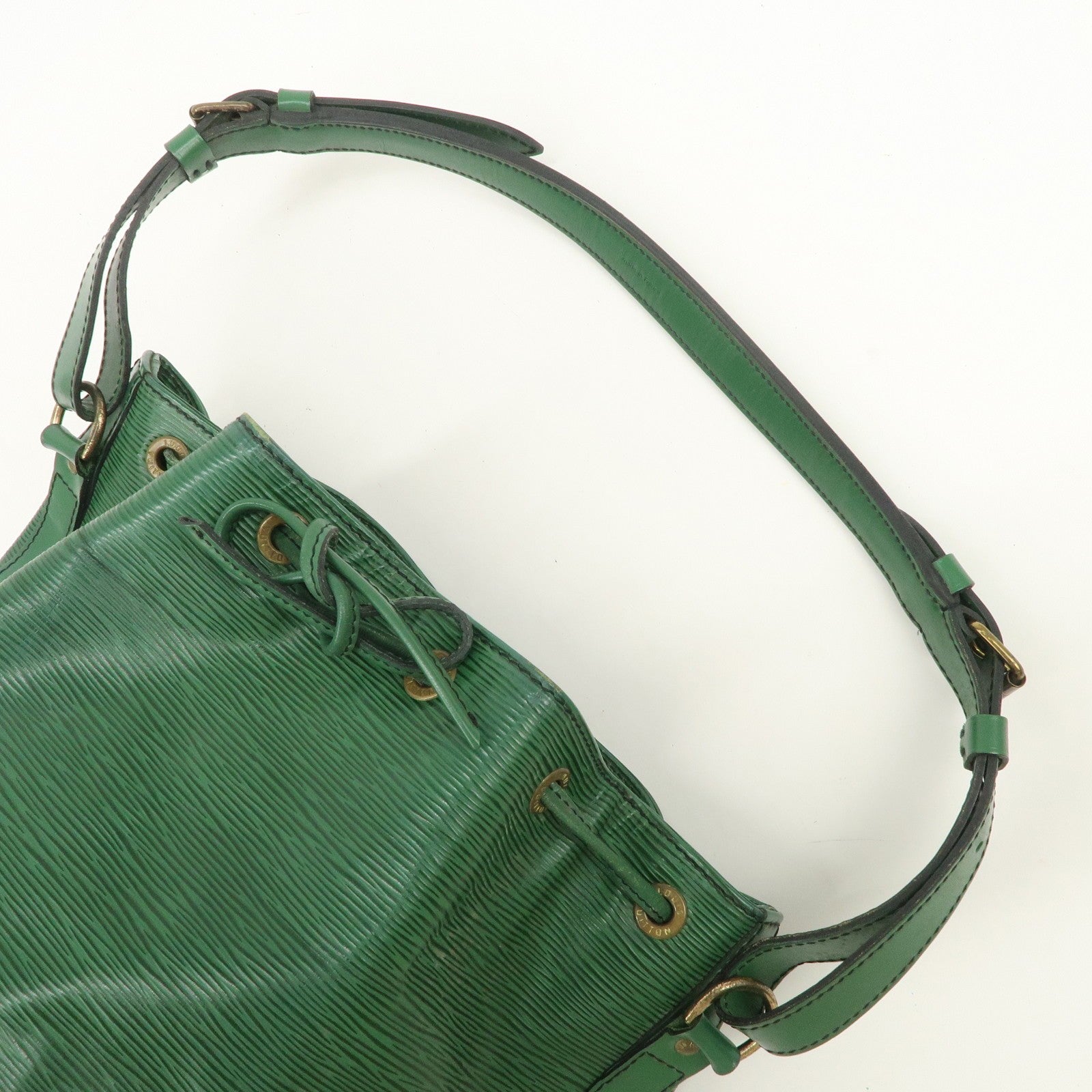 Louis Vuitton Epi Petit Noe Shoulder Bag - Borneo Green, Epi Leather