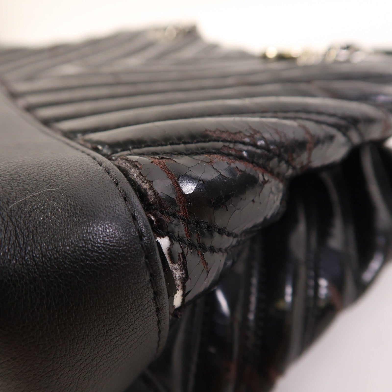 Chanel CC SHW Chain Shoulder Bag - Black, Leather