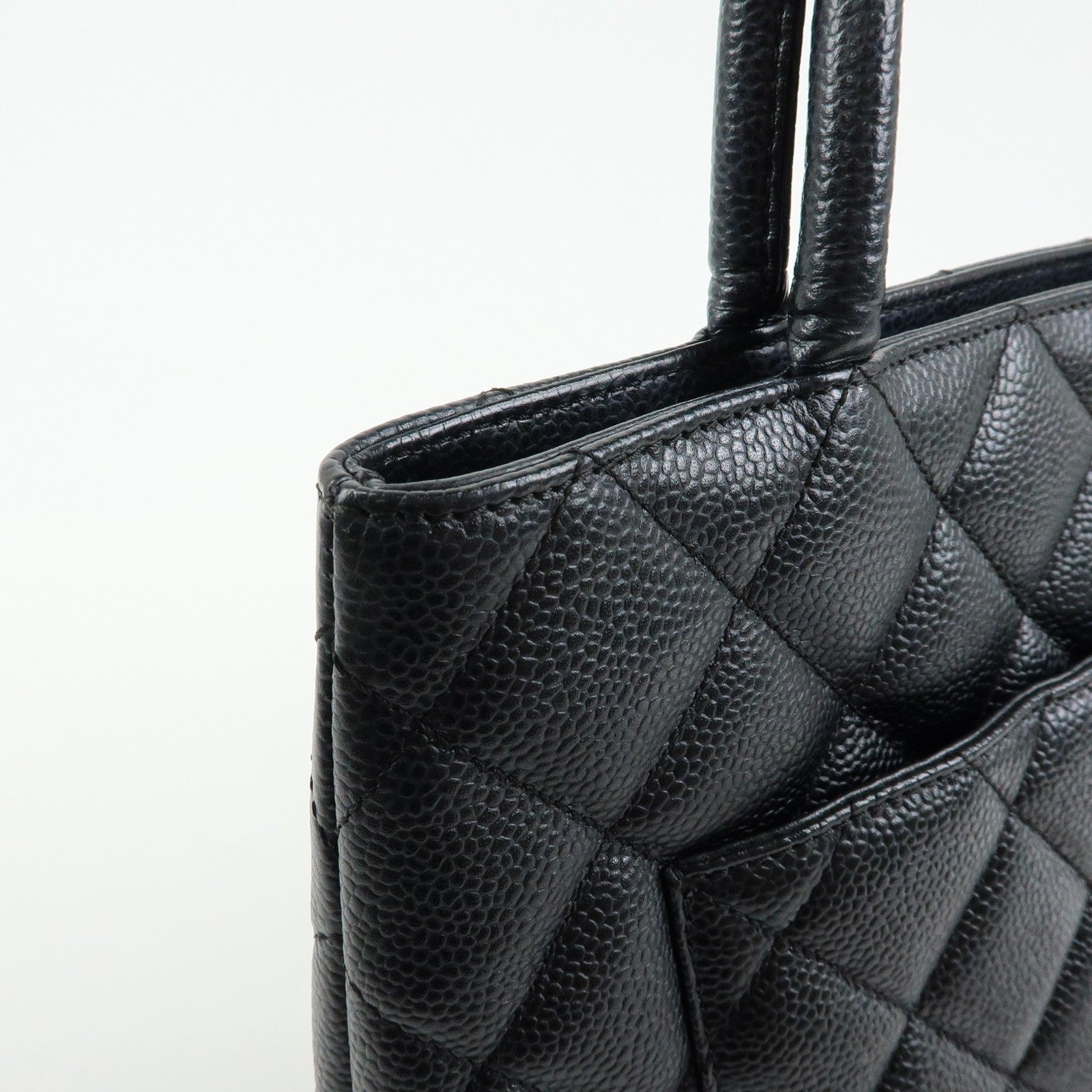 Chanel A01804 Tote Bag - Black, Caviar Skin