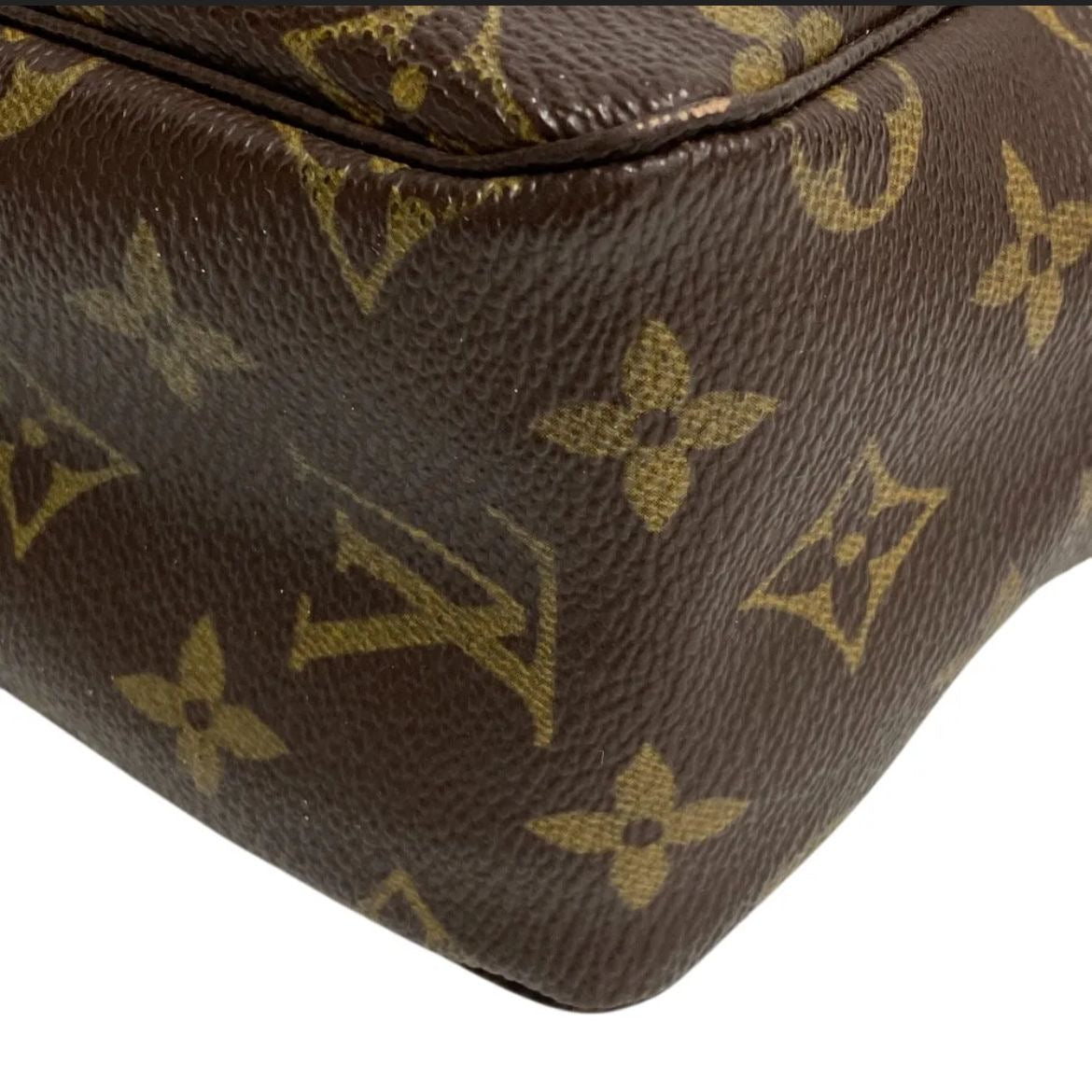 Louis Vuitton Trousse Toilette 28 Clutch - Brown, Leather