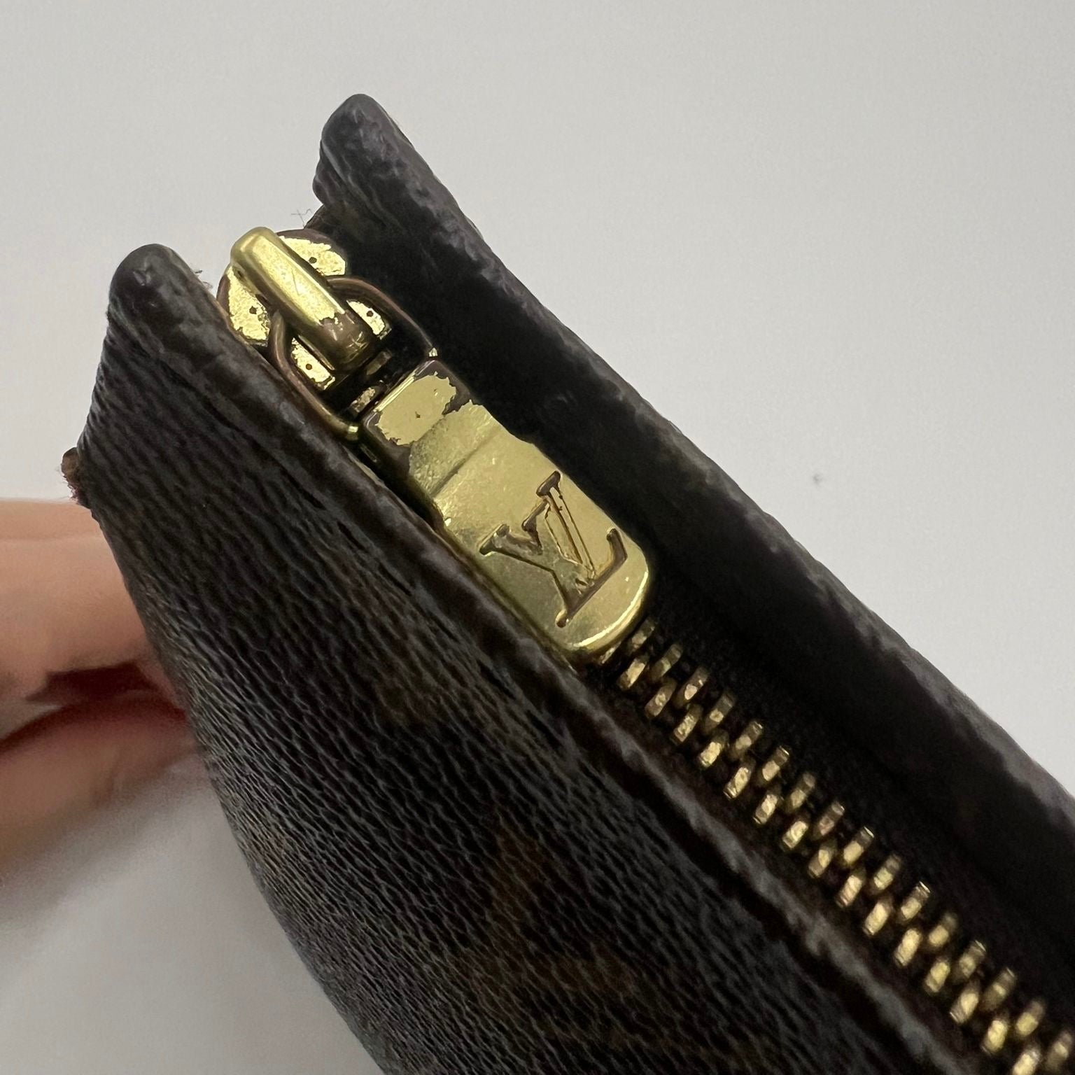 Louis Vuitton Cosmetics Clutch 26