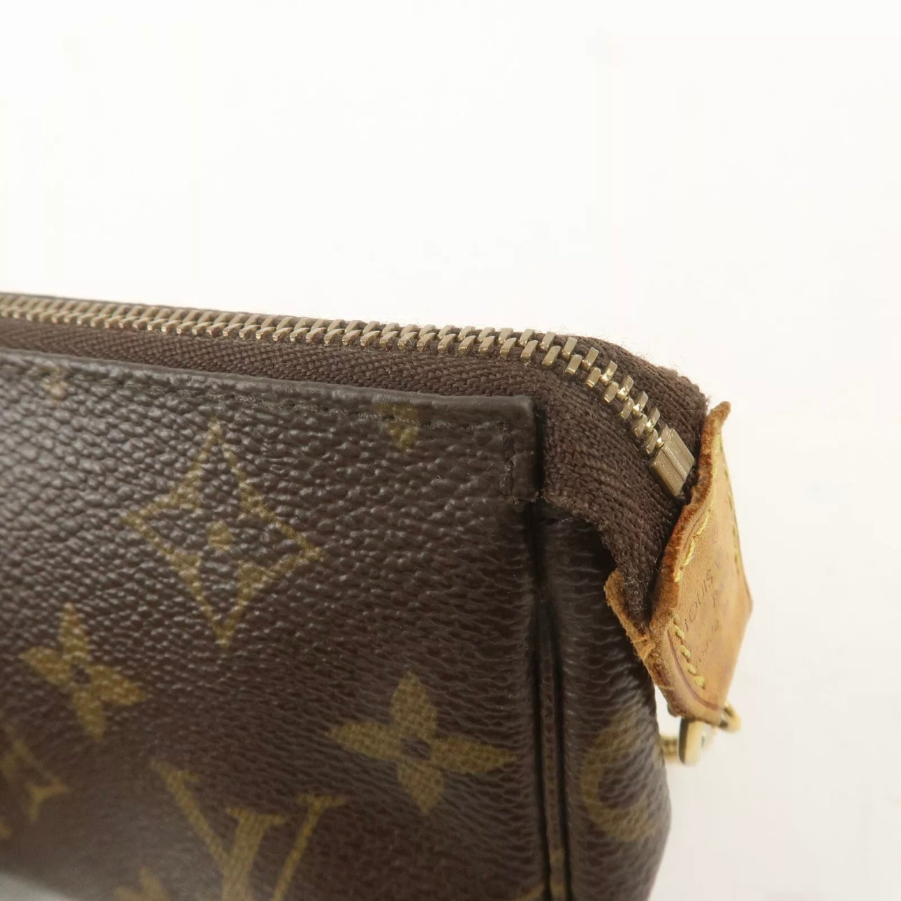 Louis Vuitton Mini Pochette Accessoires