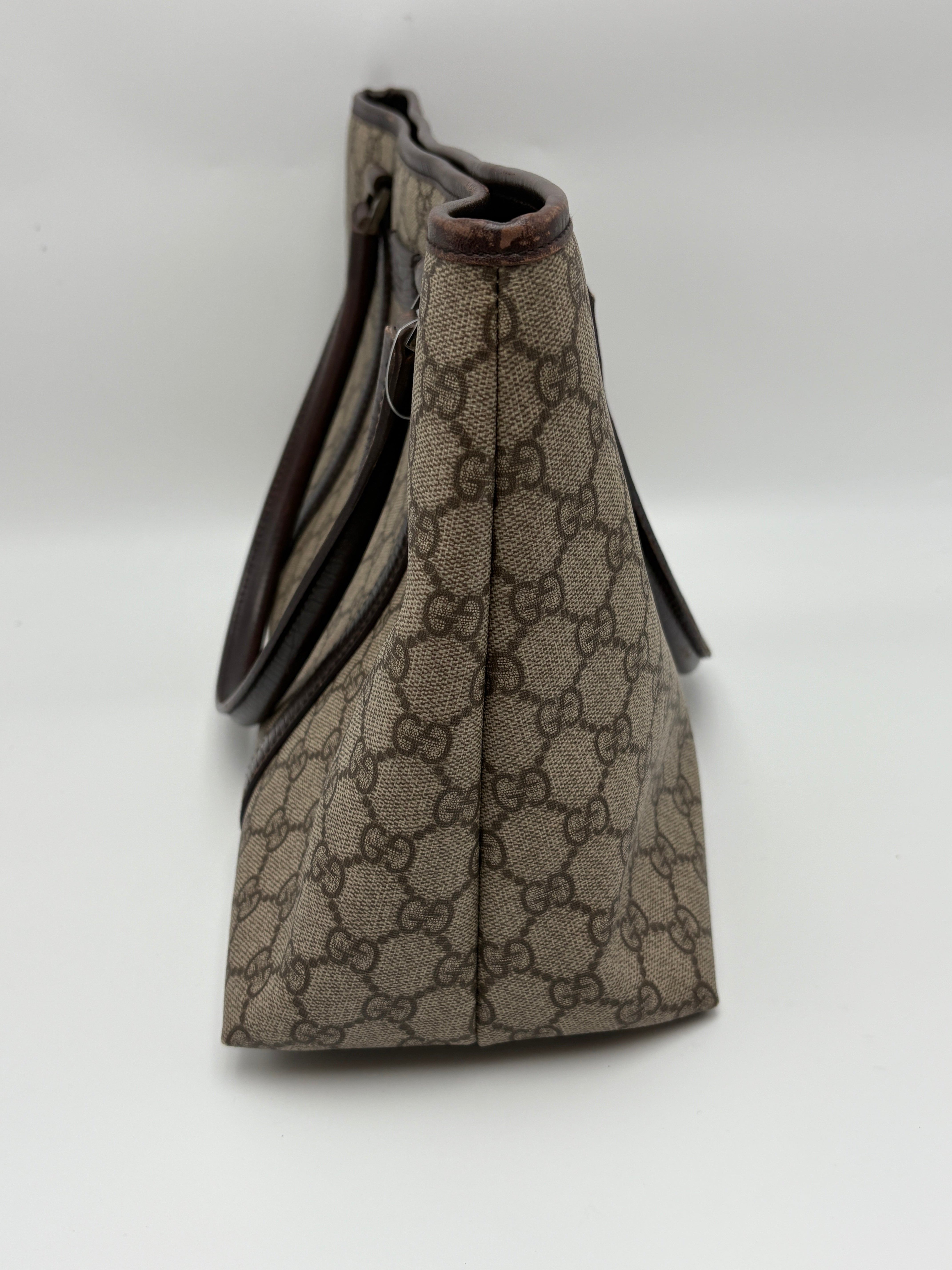 Gucci Supreme tote bag