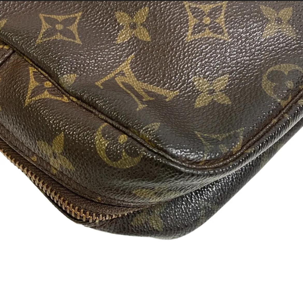Louis Vuitton Trousse Toilette 28 Clutch - Brown, Leather