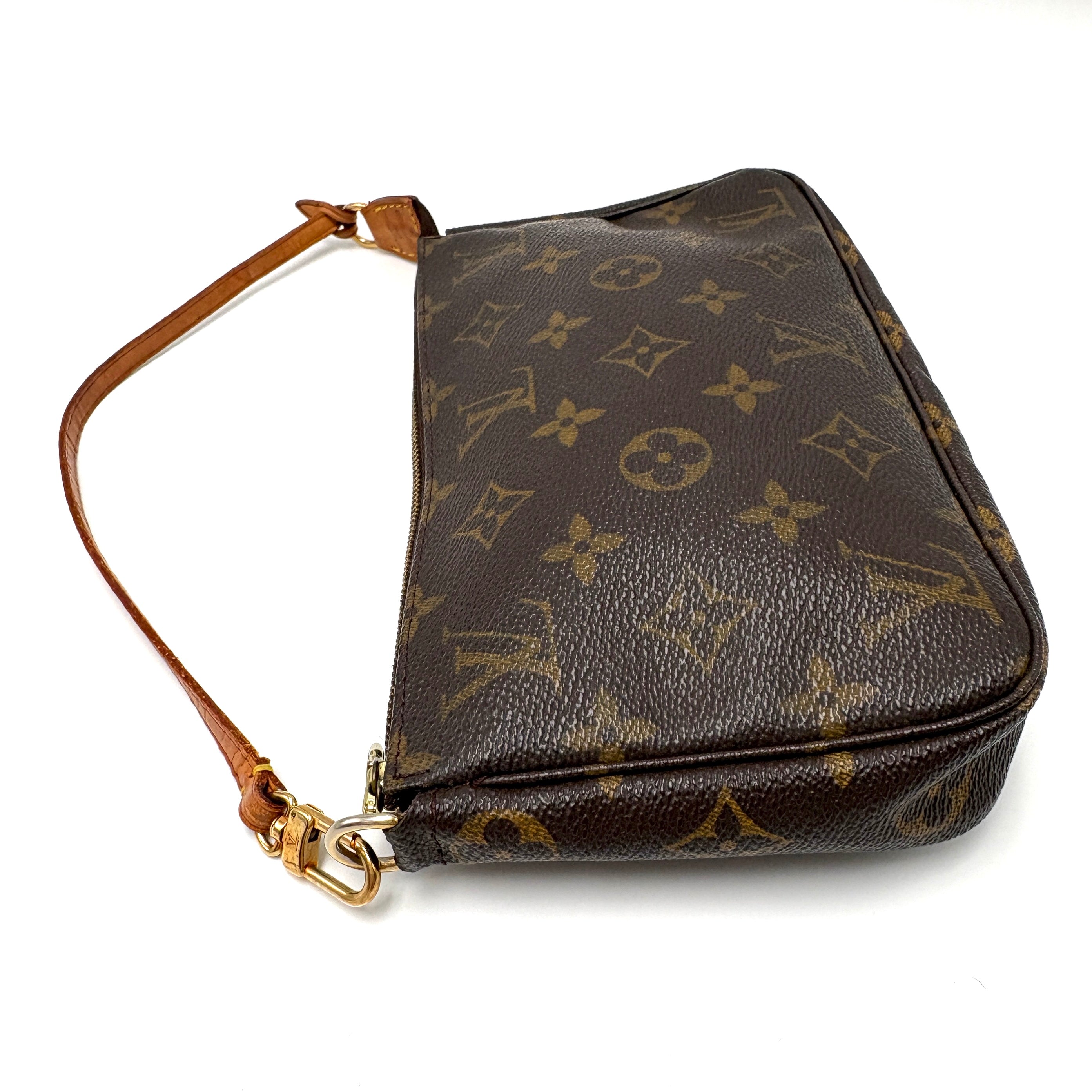Louis Vuitton Pochette accessories