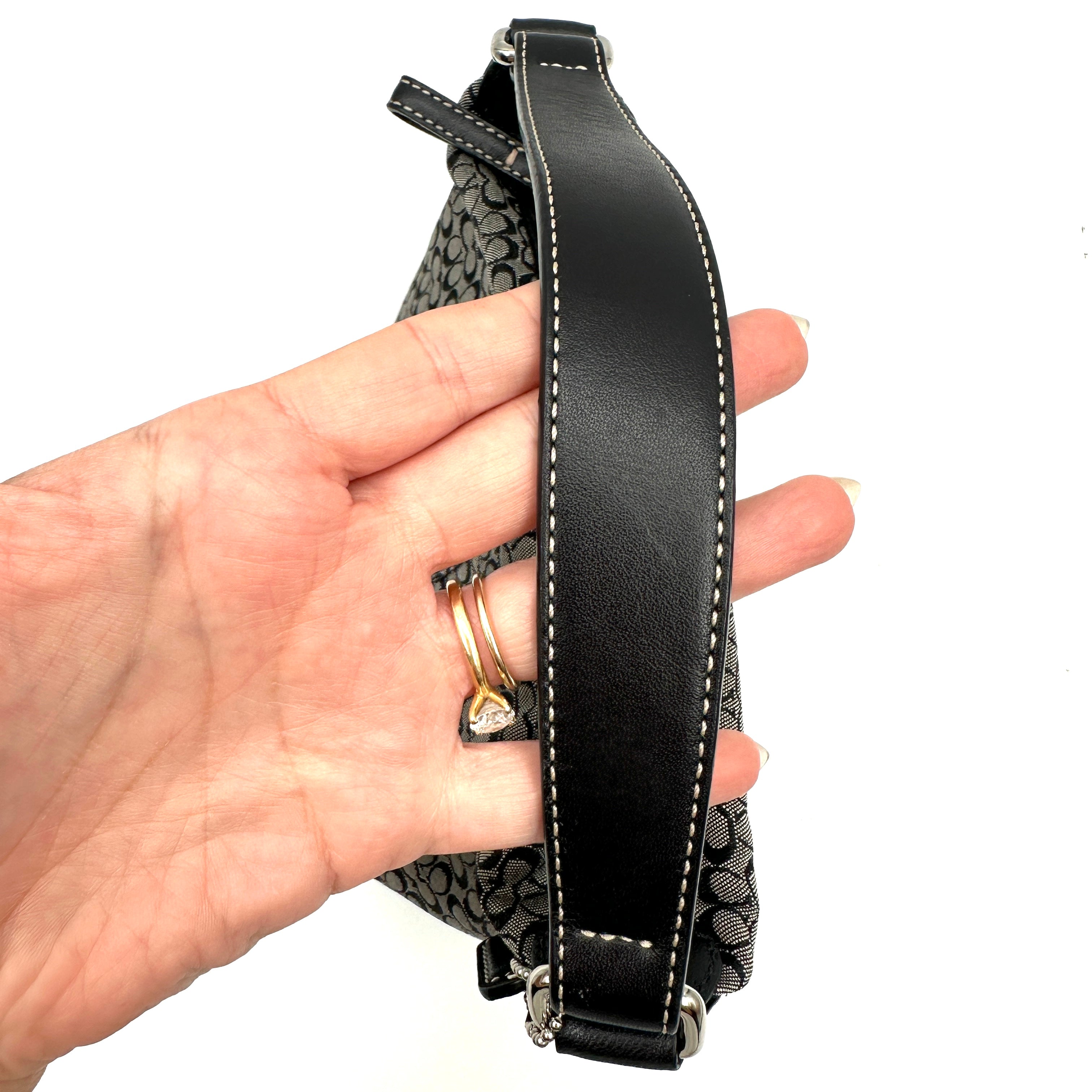 Signature Handbag accessory pouch