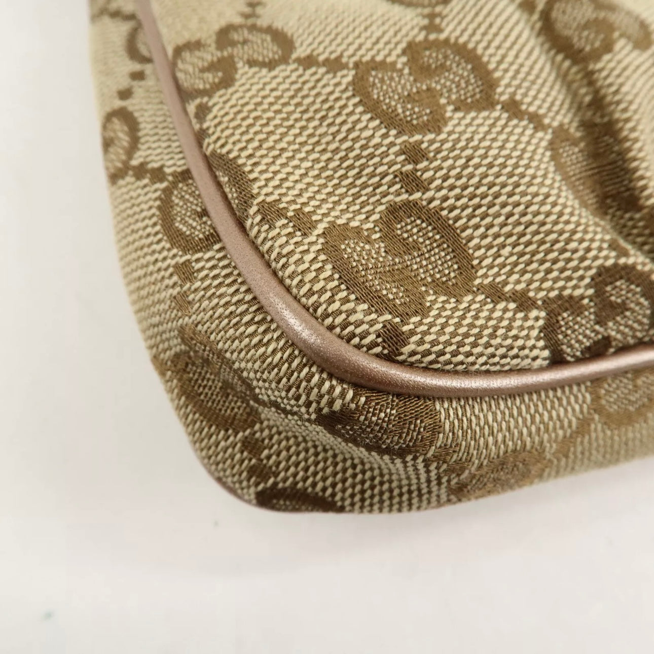 GUCCI Lovely GG Shoulder Bag