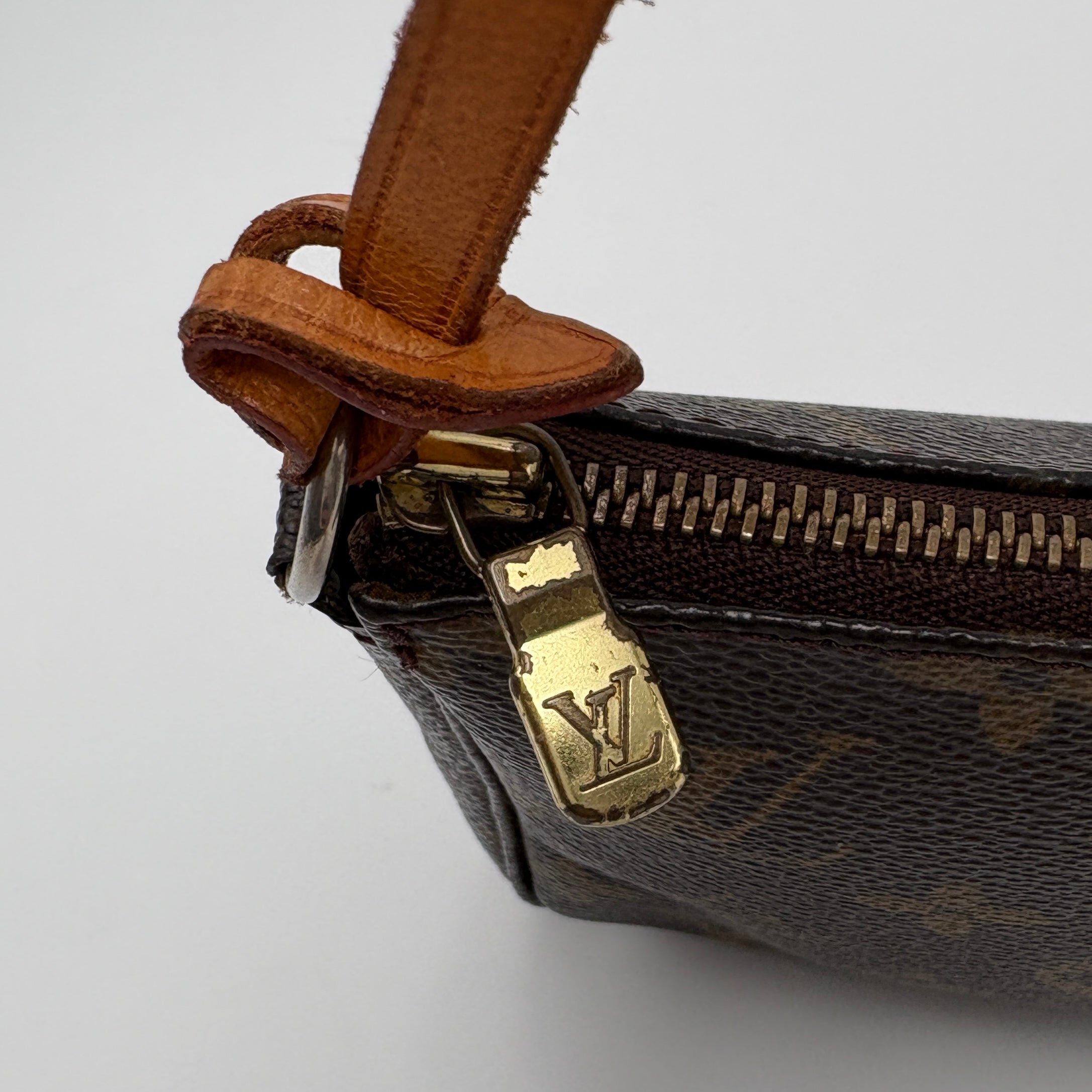 Louis Vuitton Pochette Accessories