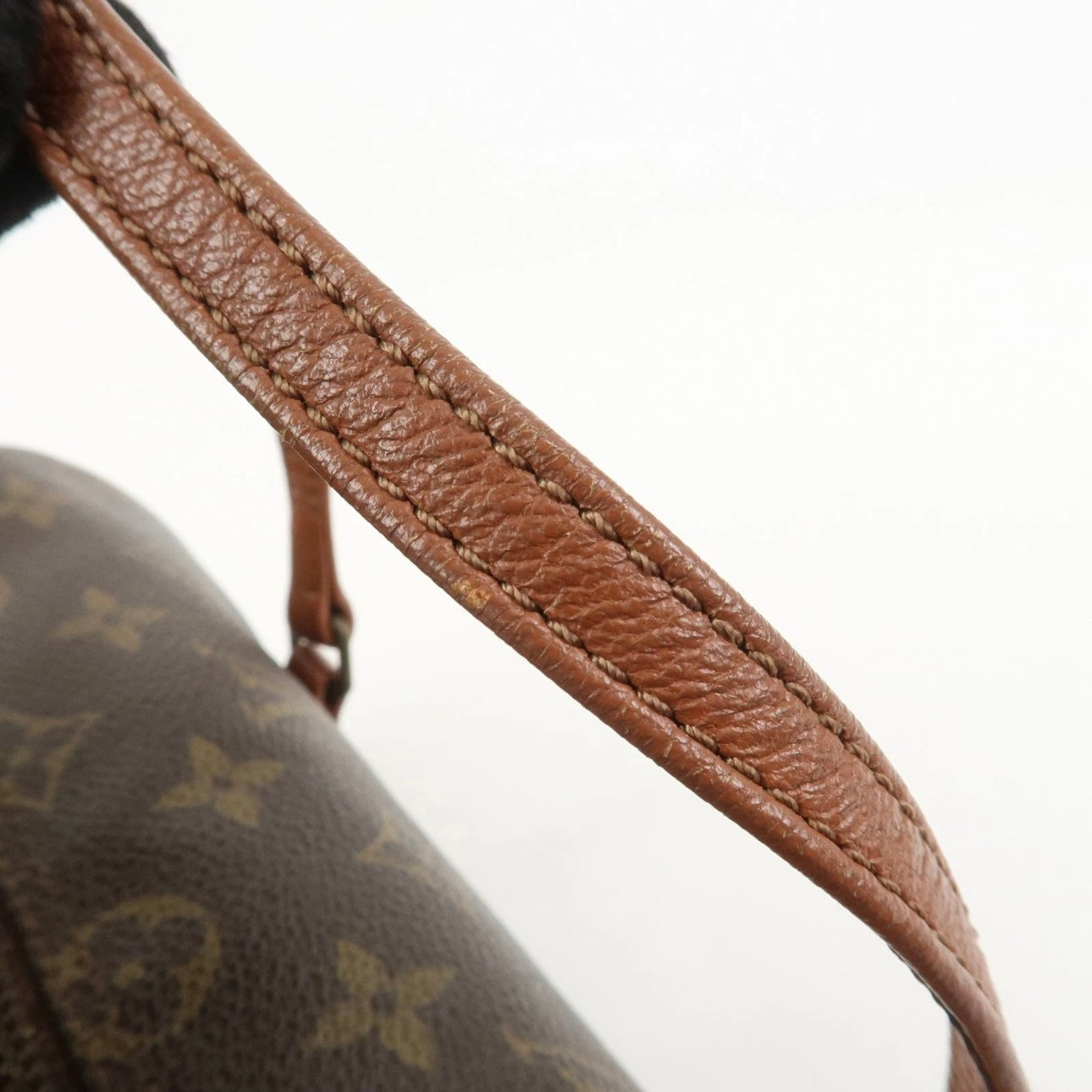 Louis Vuitton Papillon 26