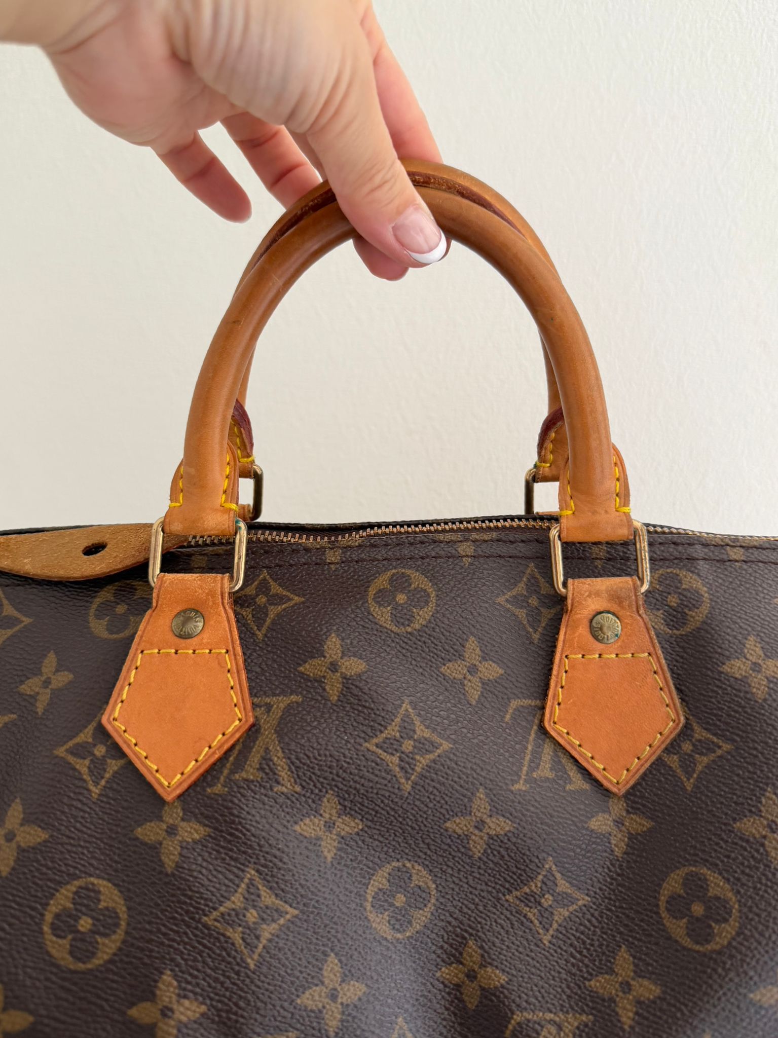 Louis Vuitton Speedy 30