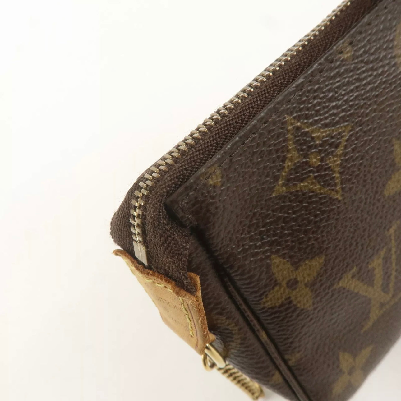 Louis Vuitton Mini Pochette Accessoires