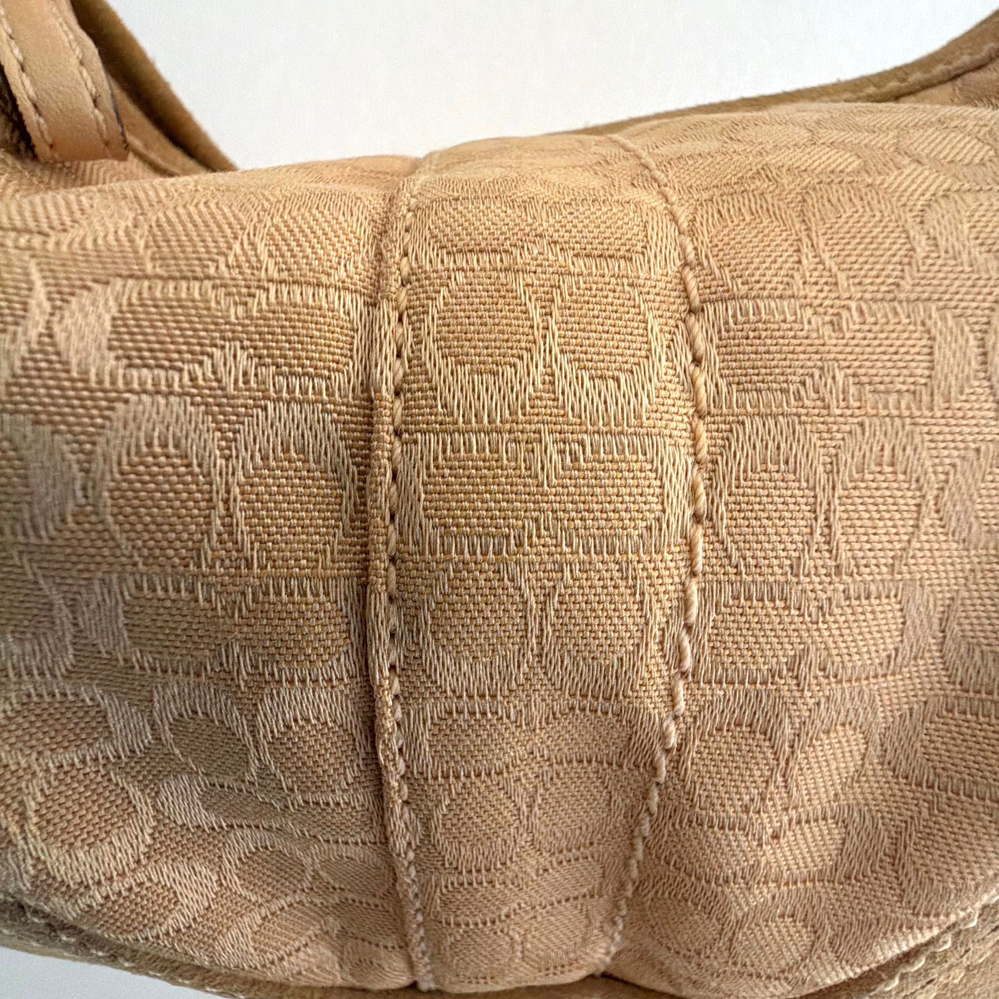 Coach Signature Shoulder Bag