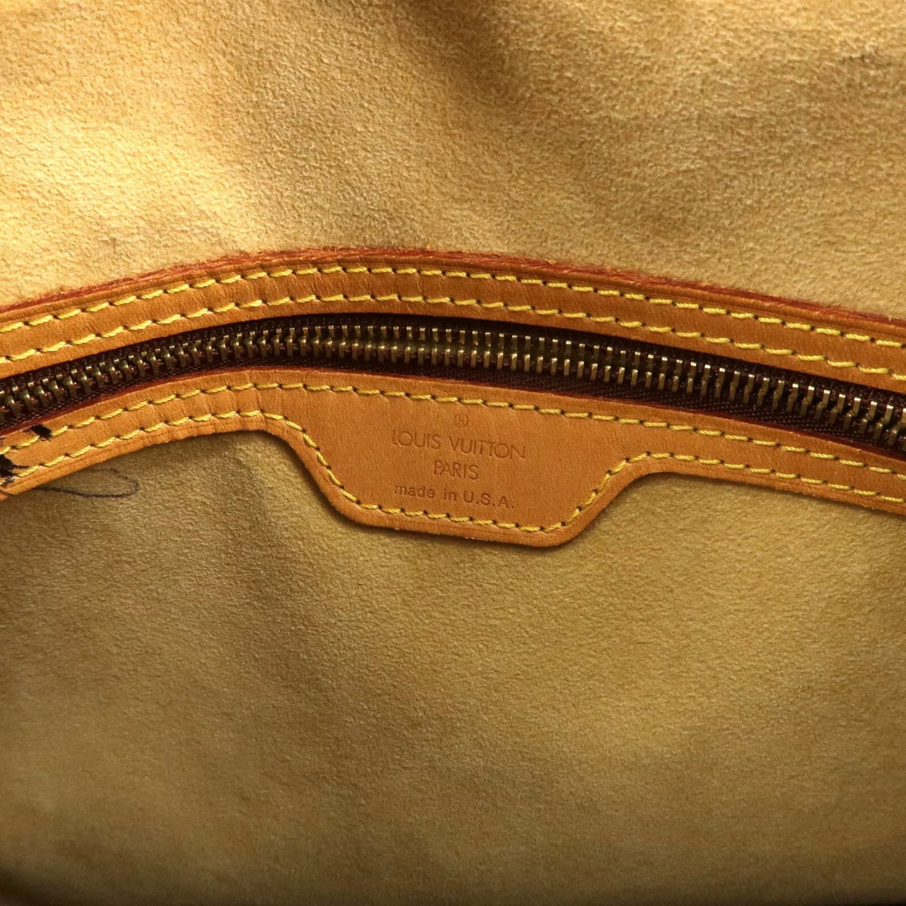 Louis Vuitton Looping GM