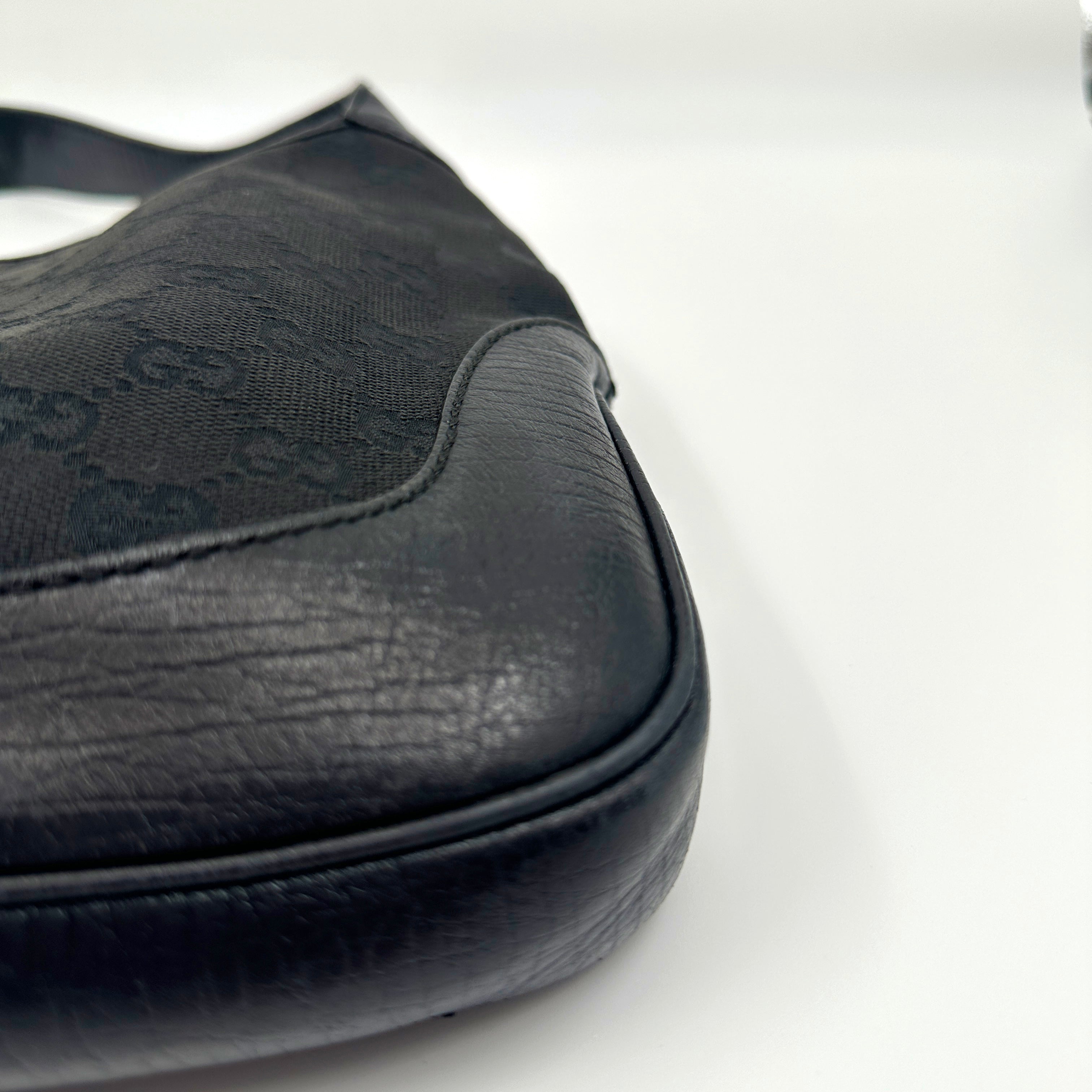 Jeckie hand and shoulder bag