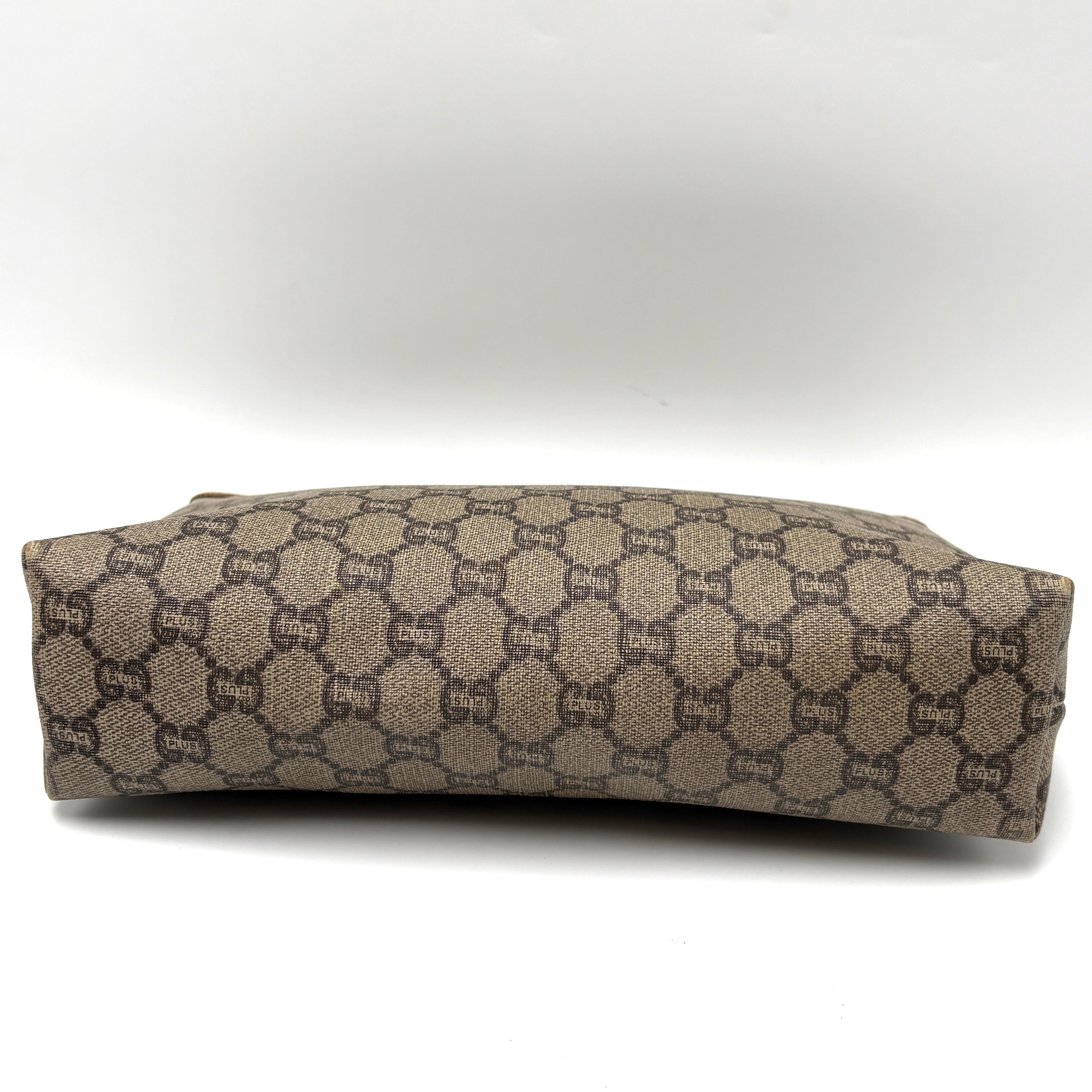 Gucci GG plus clutch