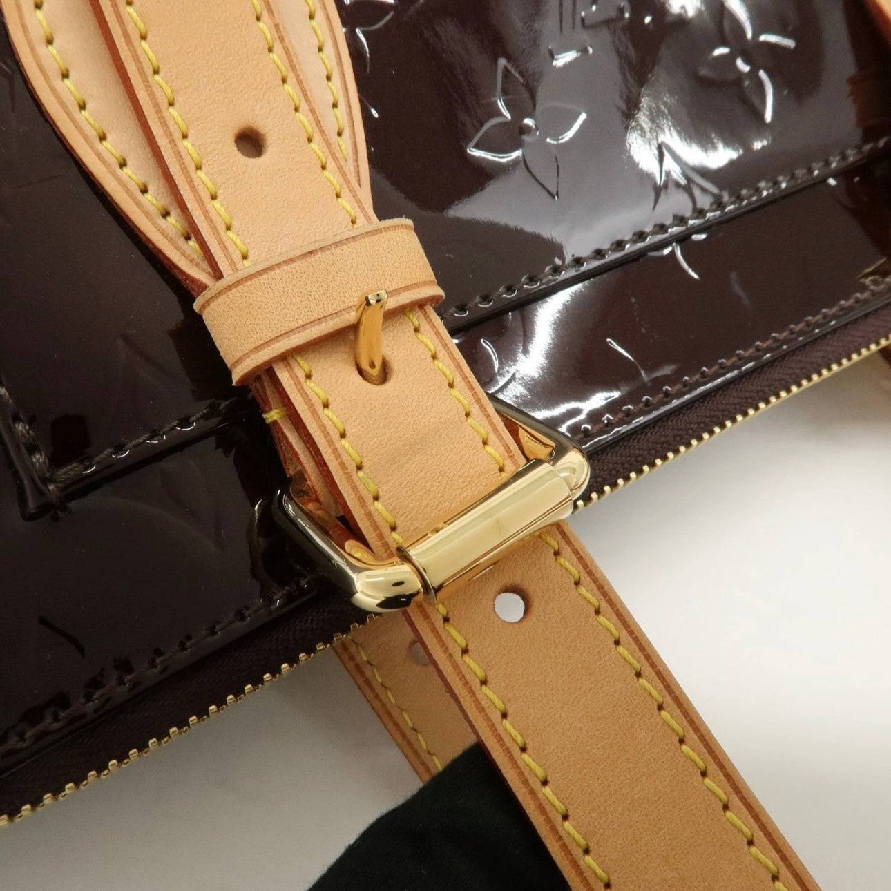 Louis Vuitton Monogram Vernis Rosewood Avenue Hand Bag