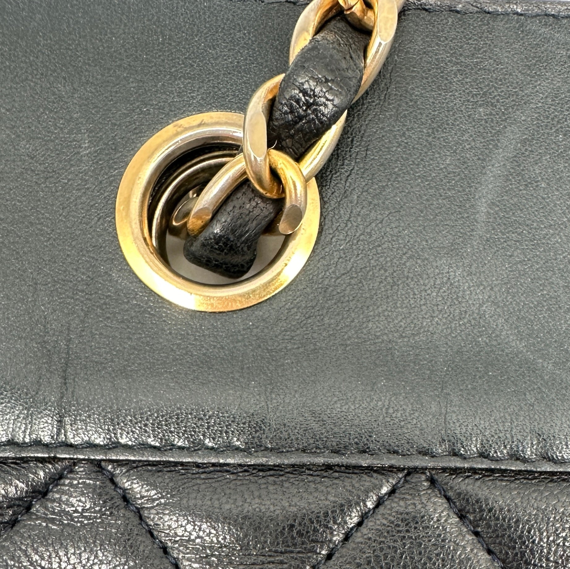 Matelasse Chain Tote Bag Leather Black