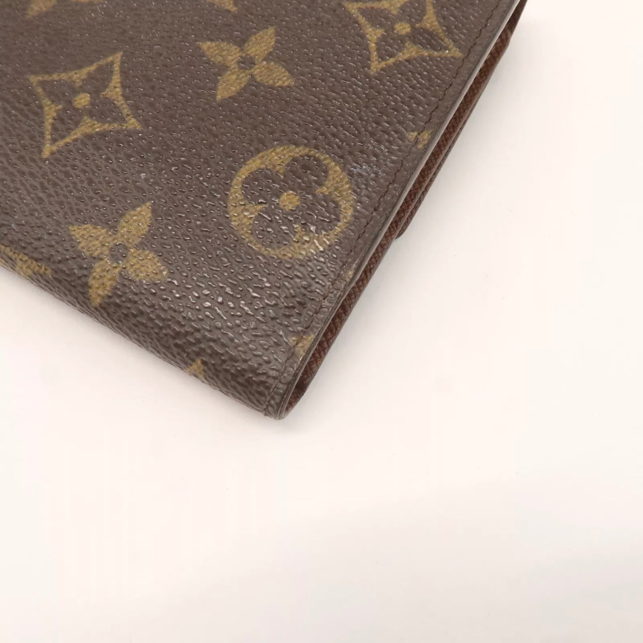 Monogram Portefeuille International Wallet