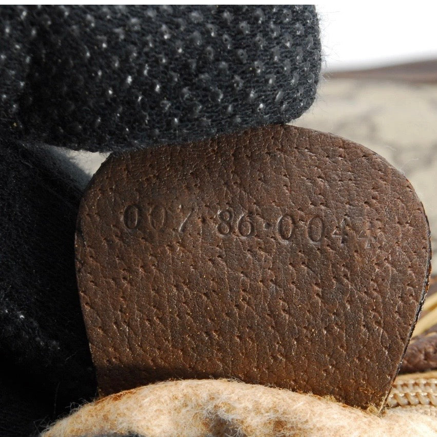 Gucci Vintage GG Supreme Shoulder Bag