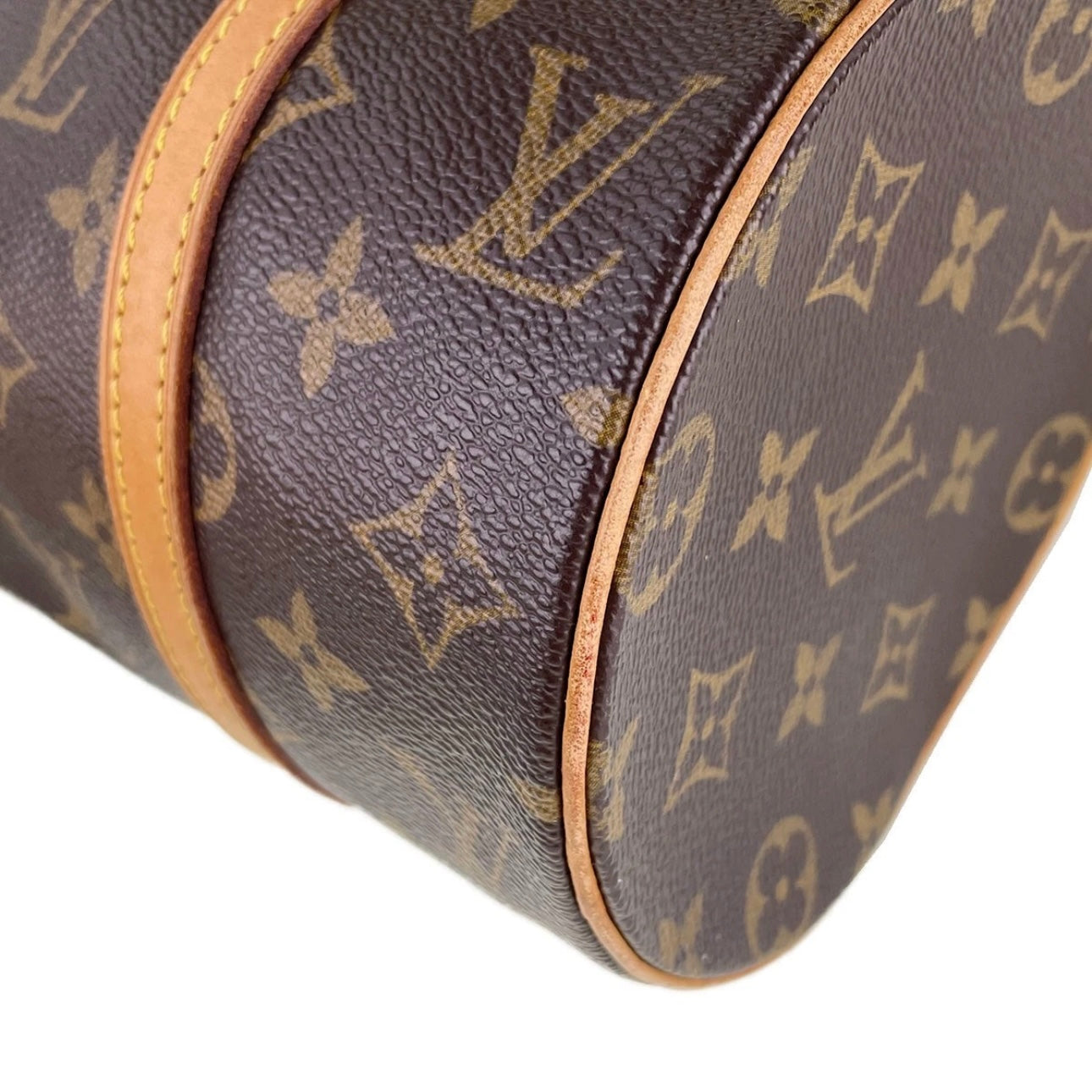 Louis Vuitton Monogram Papillon 26 Handbag