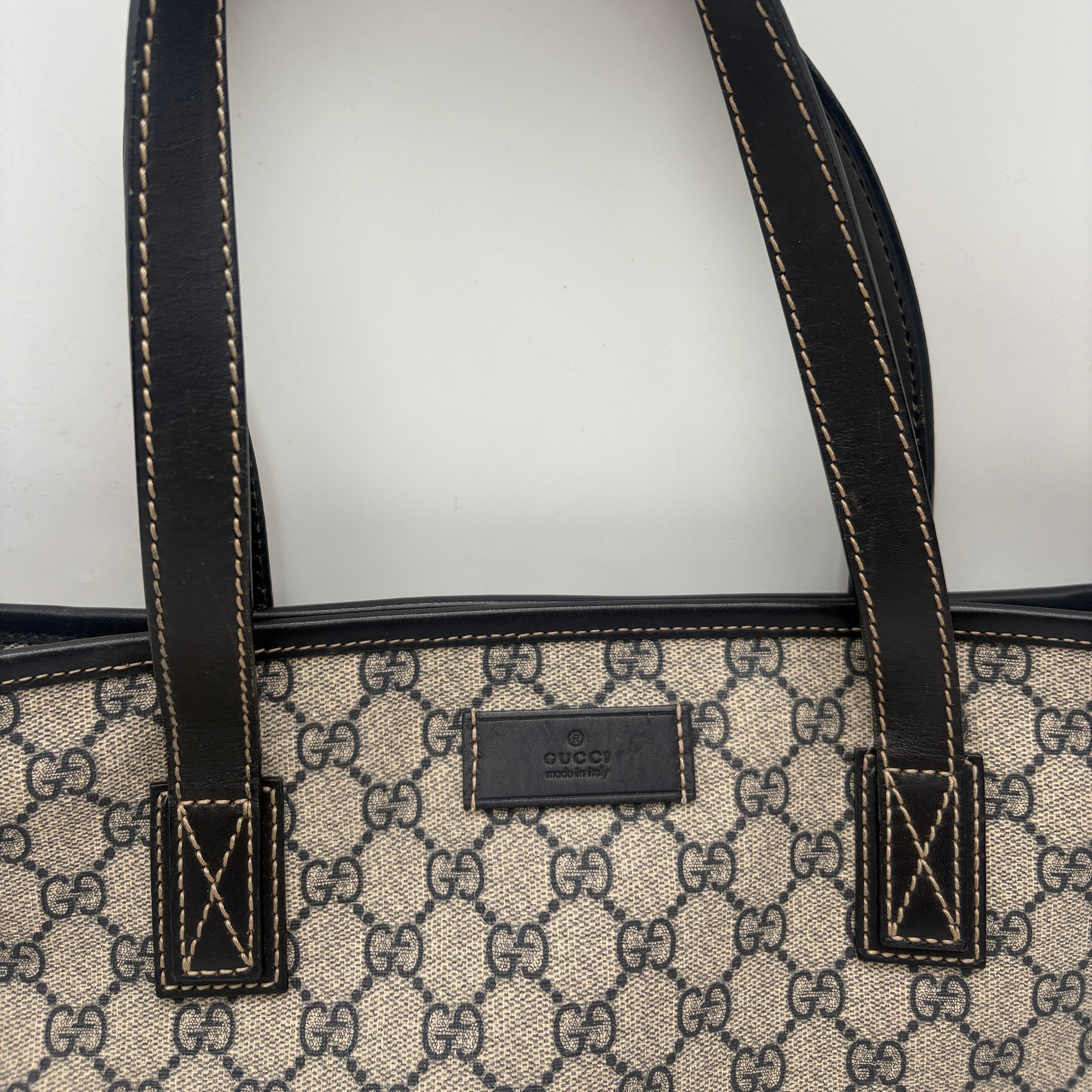 Gucci Supreme Tote bag