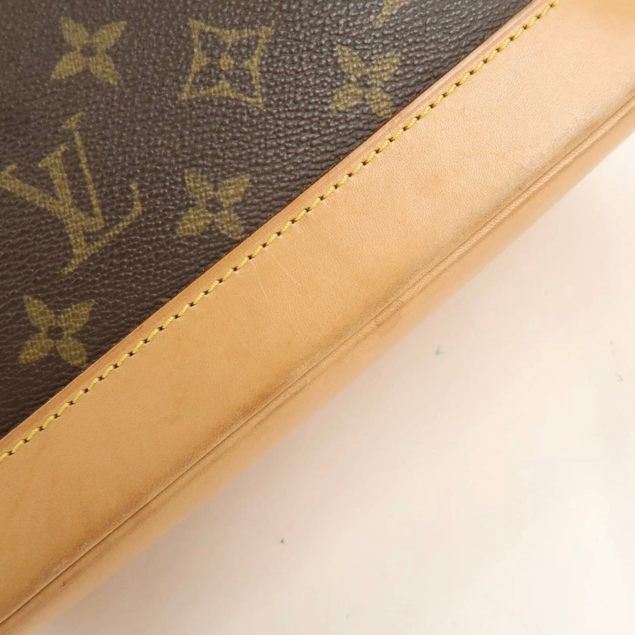 Alma Hand Bag