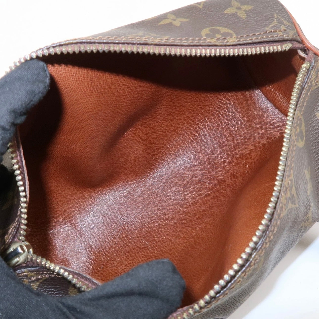 Louis Vuitton Papillon 26