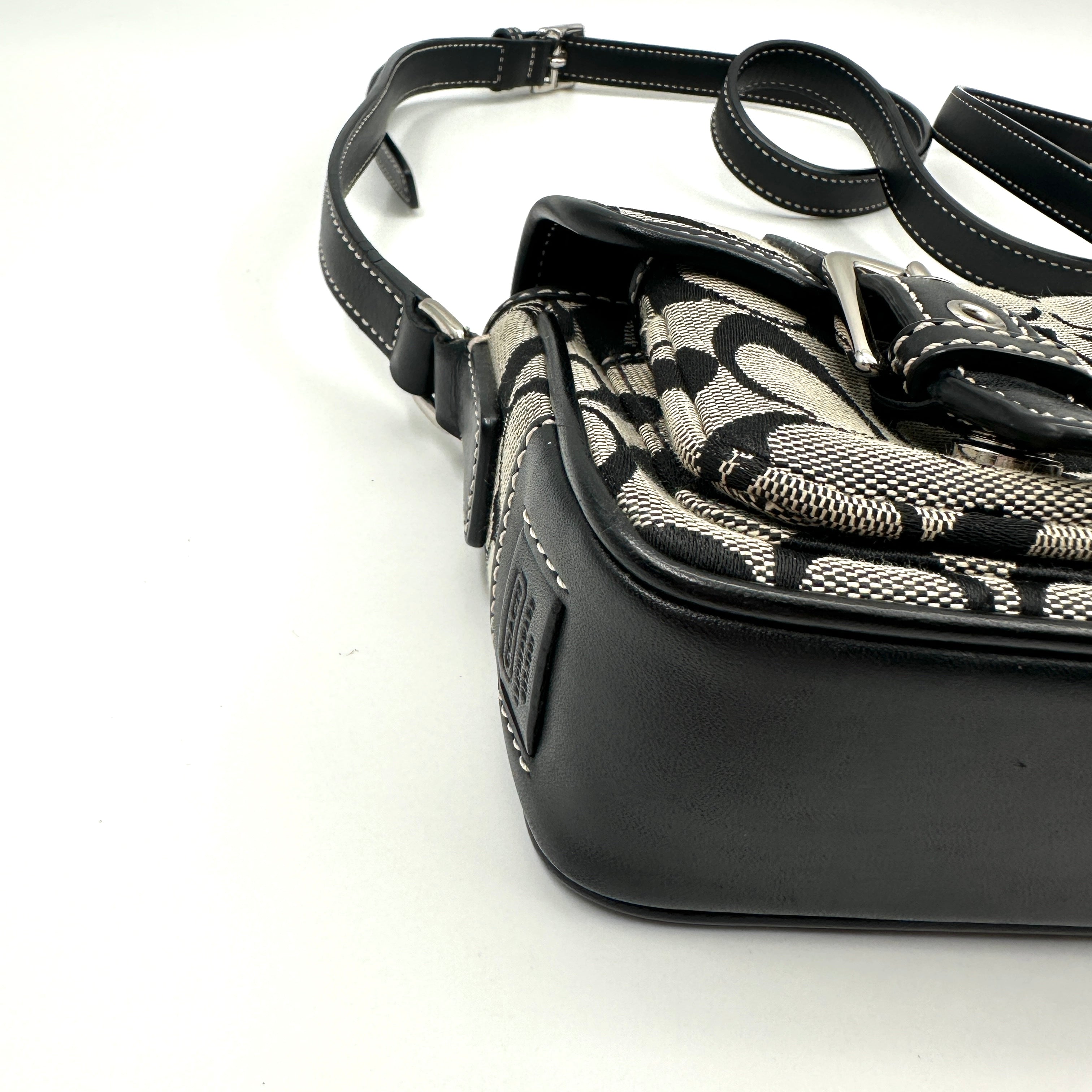 Mini Shoulder Bag Signature Canvas, Leather