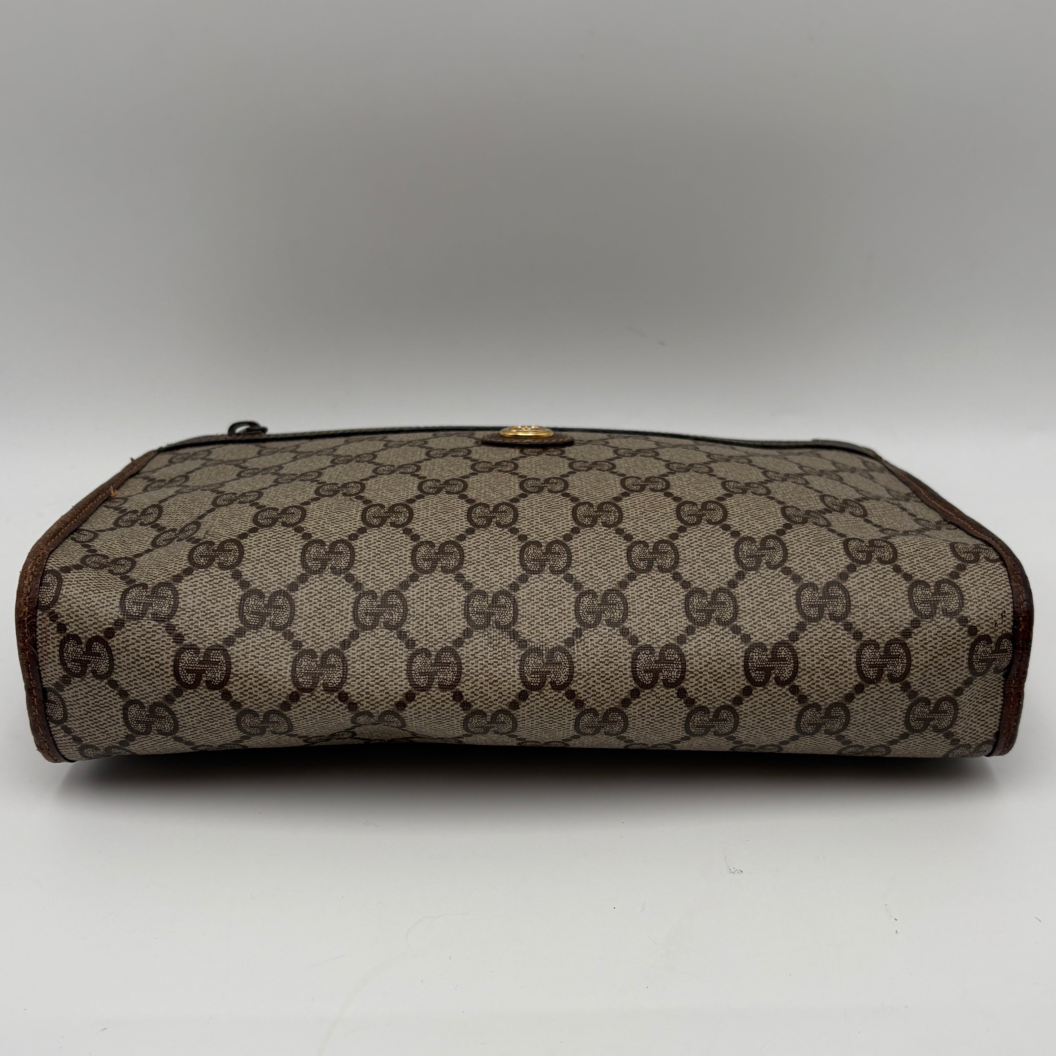 GUCCI GG CLUTCH BAG