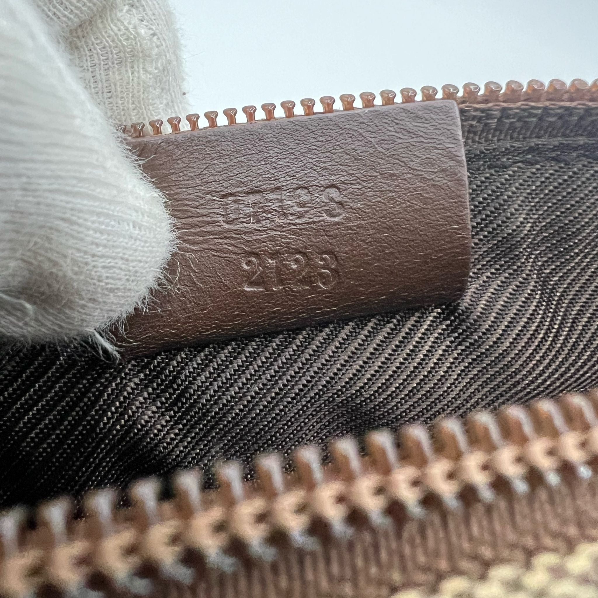 Gucci Boat Bag brown