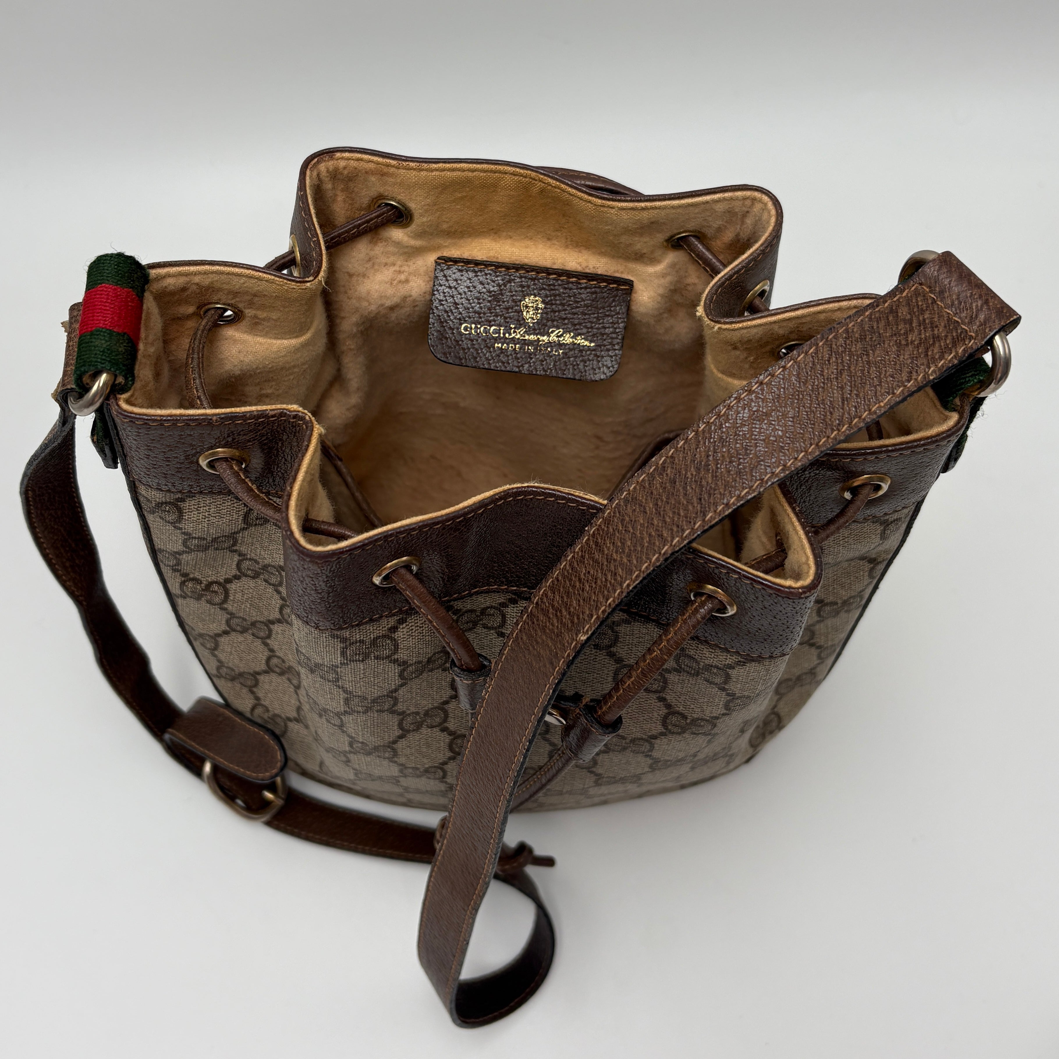 Gucci Bucket Sherry line