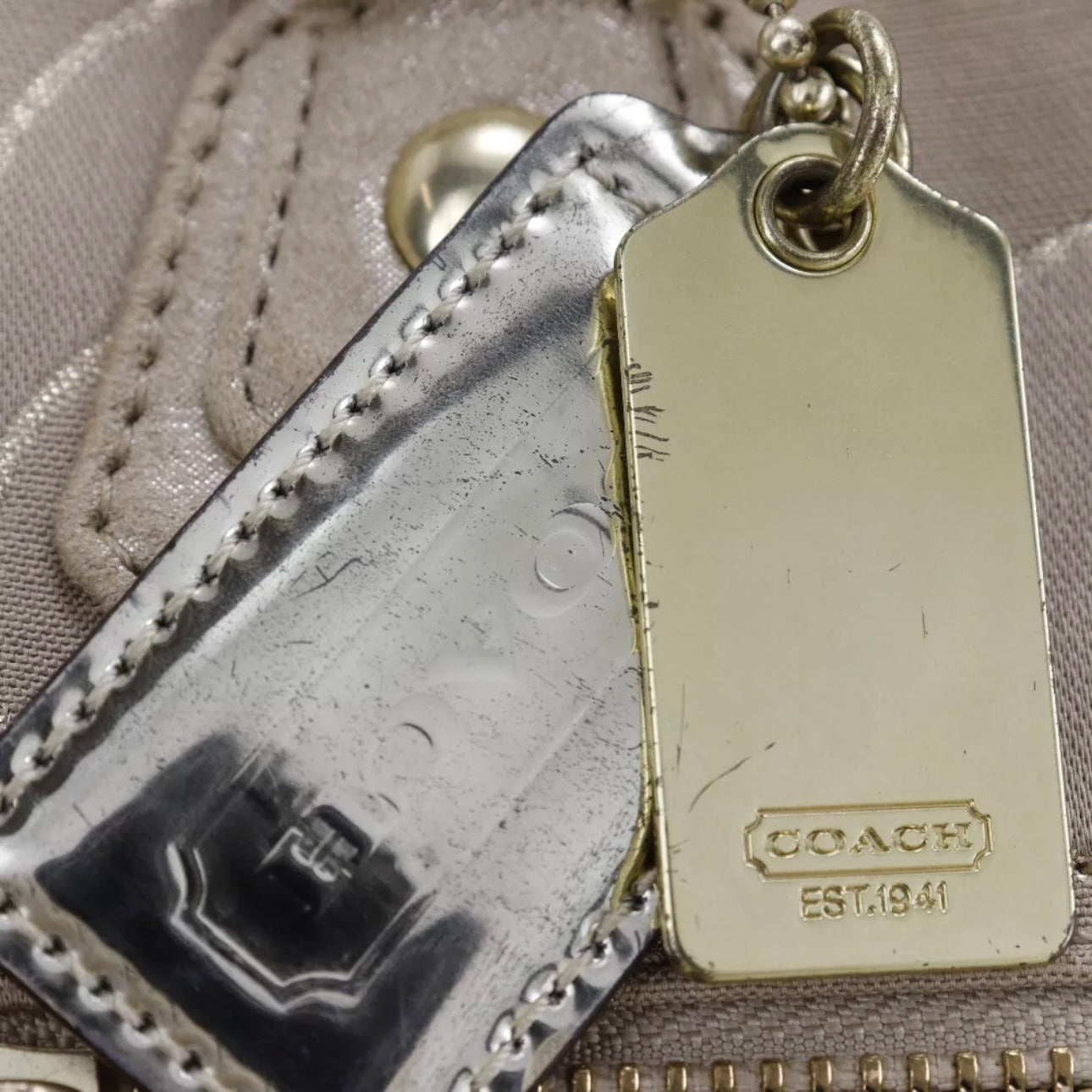 COACH Signature Tote Bag Poppy beige Satin