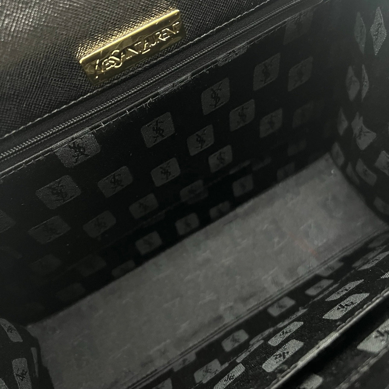 Yves Saint Laurent Hand bag Leather Vintage Black Authentic