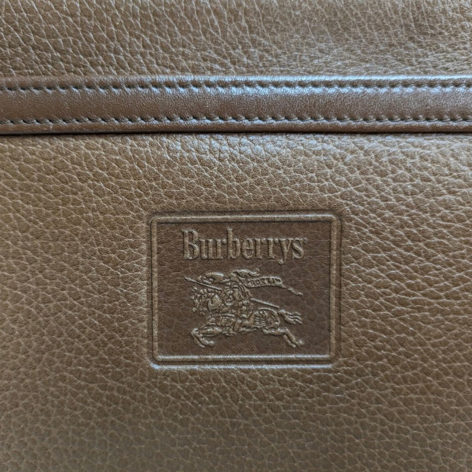 Burberrys Vintage Clutch Bag- Brown leather