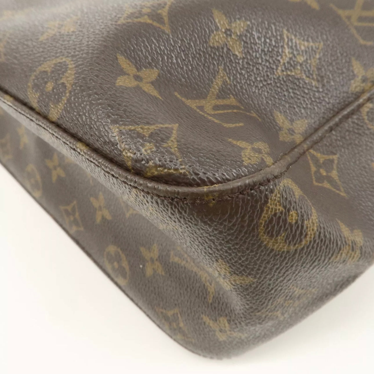 Louis Vuitton Looping GM