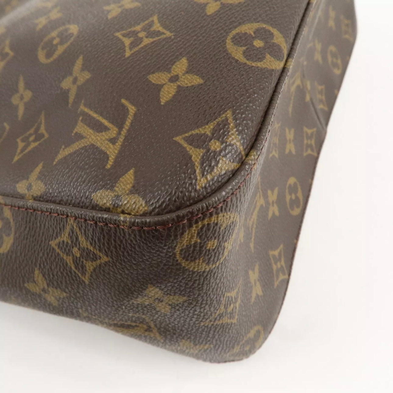 Louis Vuitton Looping GM