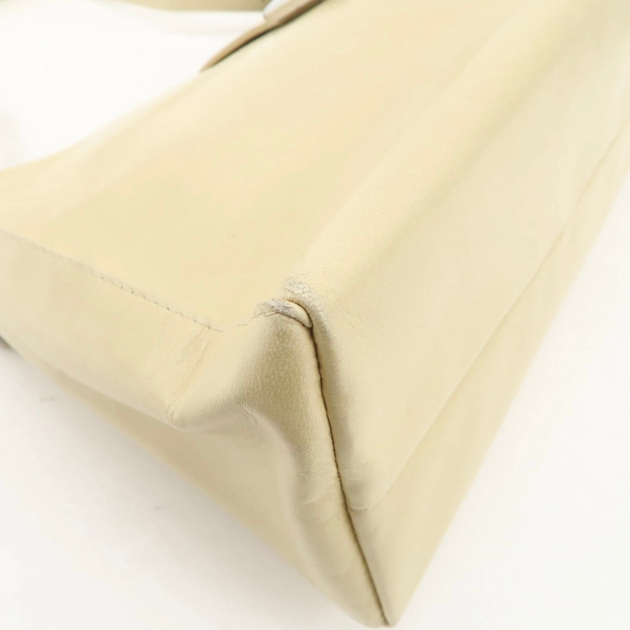 FENDI Leather Shoulder Bag Bag Beige Silver