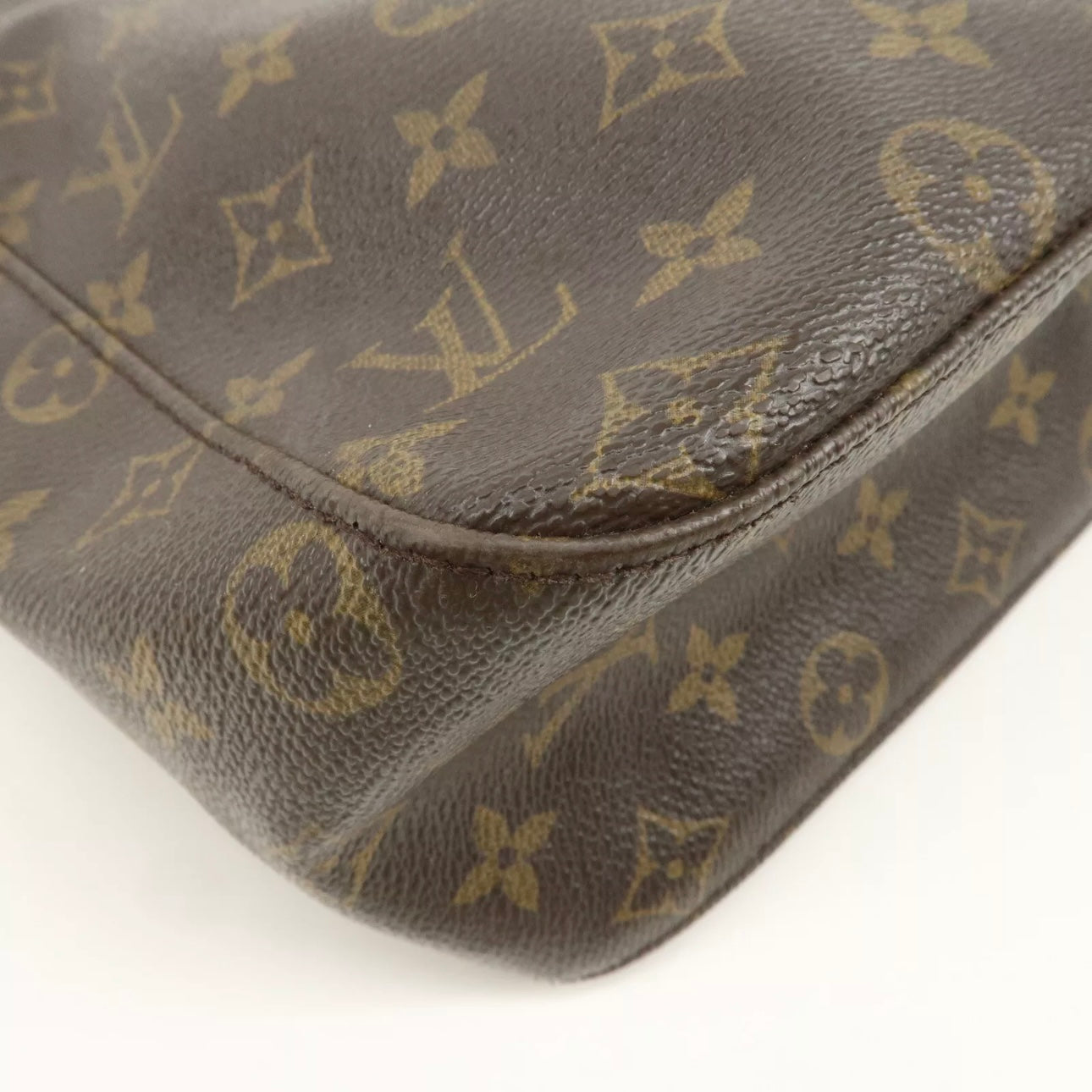Louis Vuitton Looping GM