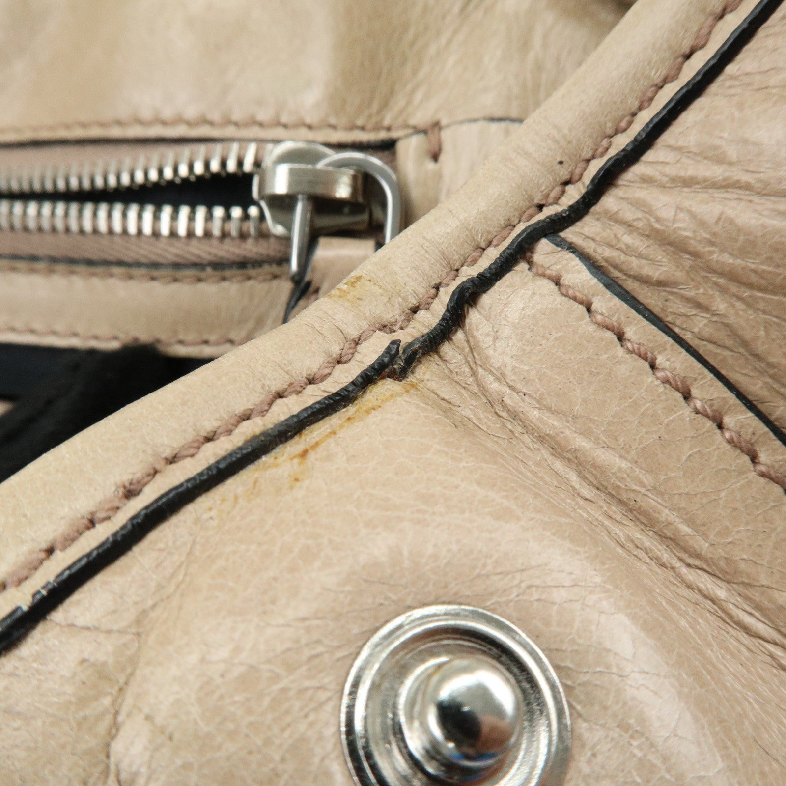 Miu Miu Hand Bag - Beige, Leather