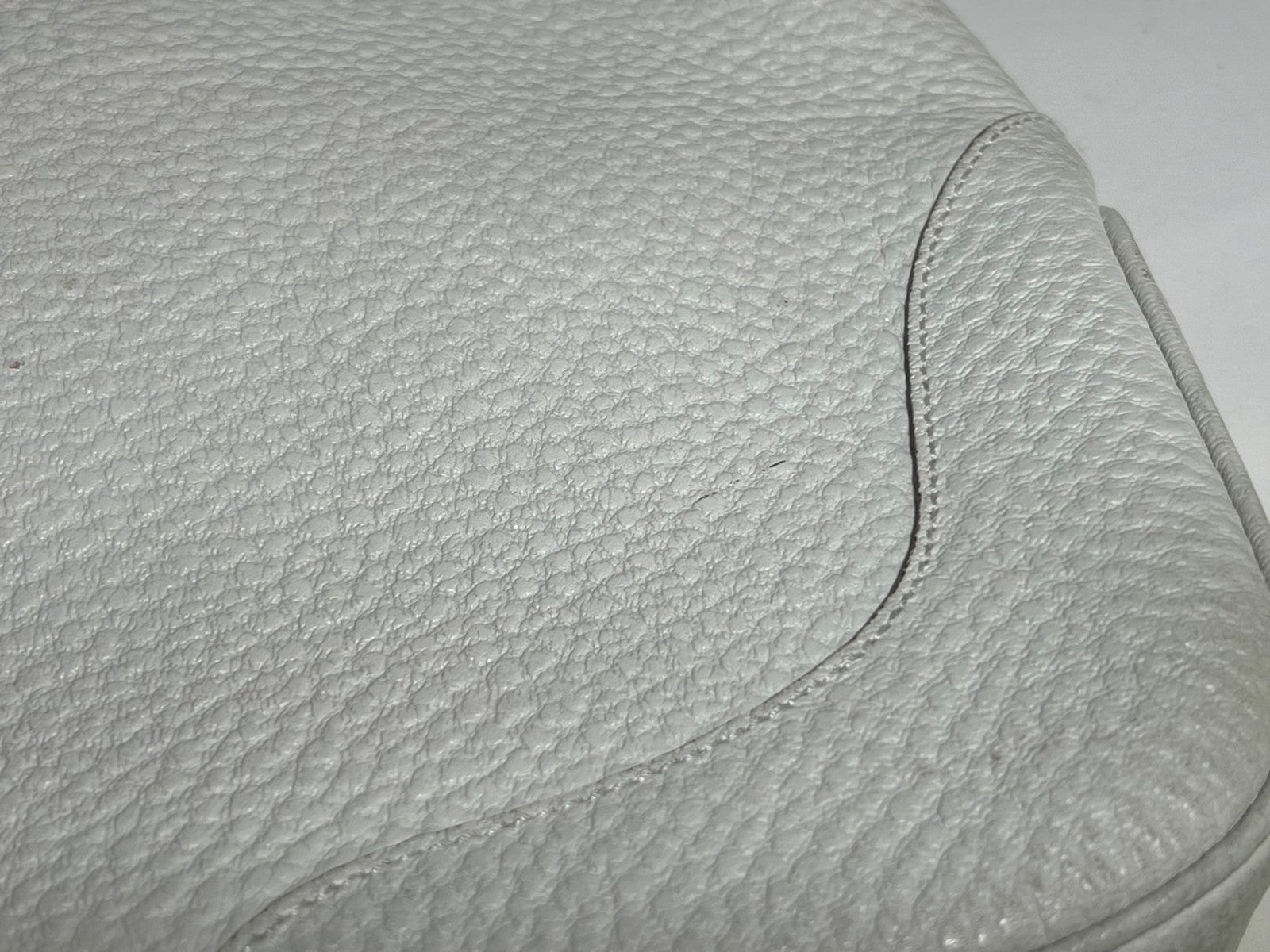 Gucci Shoulder Bag - White, Leather