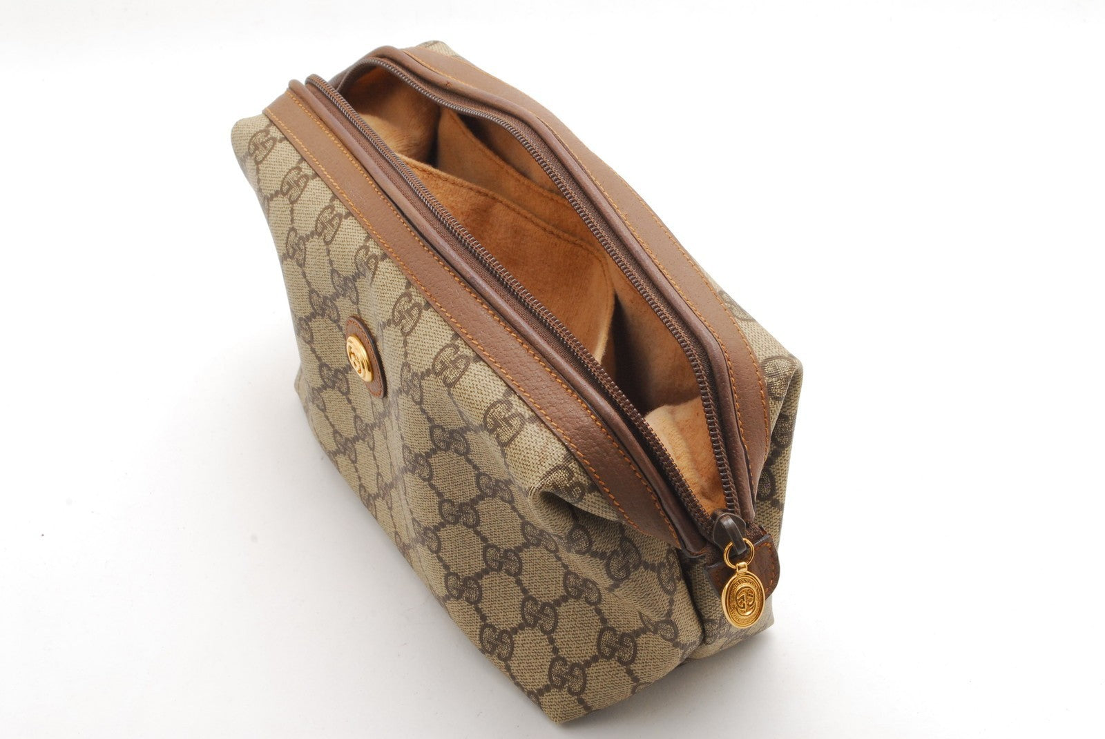 Gucci Pouch Clutch Bag - Brown, Leather