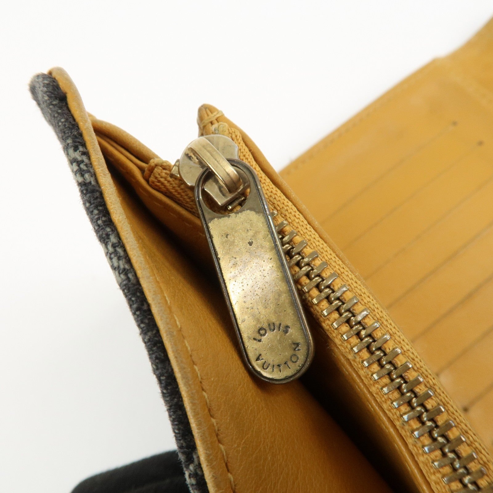 Louis Vuitton Portefeuille Amelia Wallet - Noir, Monogram Denim