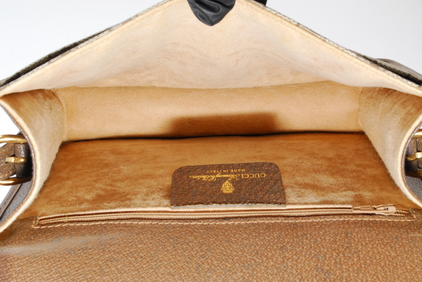 Gucci GG Supreme Crossbody Shoulder Bag - Brown, PVC Leather