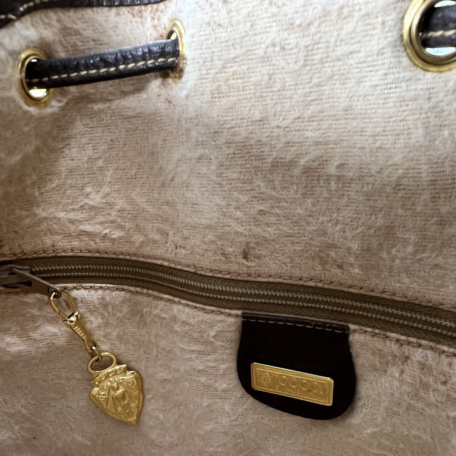 Gucci Vintage GG Sherry Line Shoulder Bag - Beige, Leather