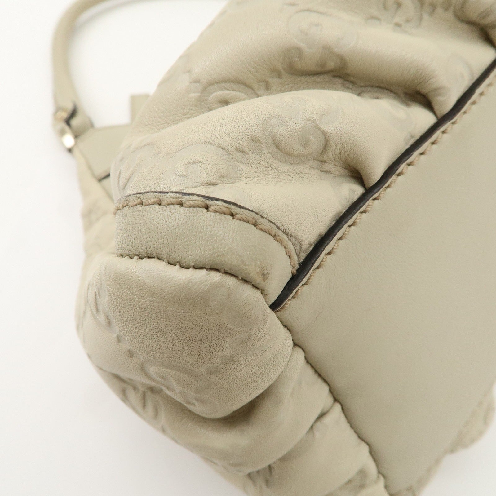 Gucci Shoulder Bag - Ivory, Leather