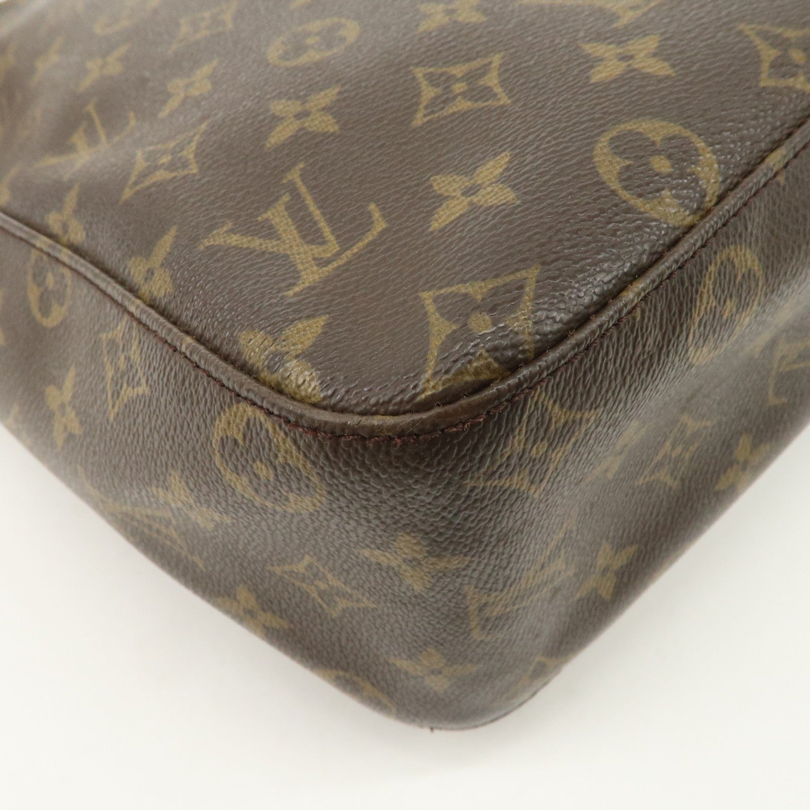 Louis Vuitton Looping GM Shoulder Bag - Monogram, Canvas Leather