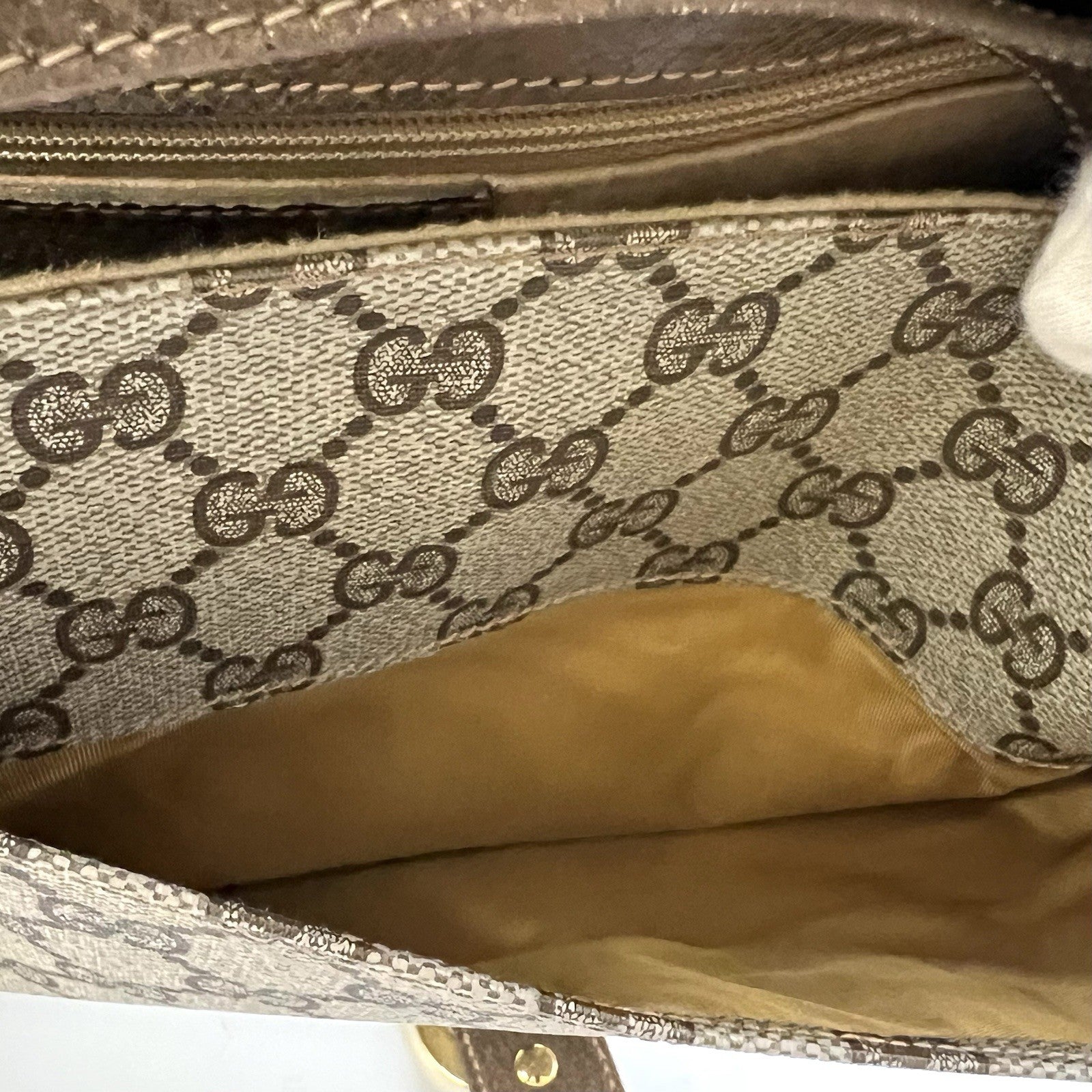 Gucci GG Supreme Crossbody Shoulder Bag - Brown, PVC Leather