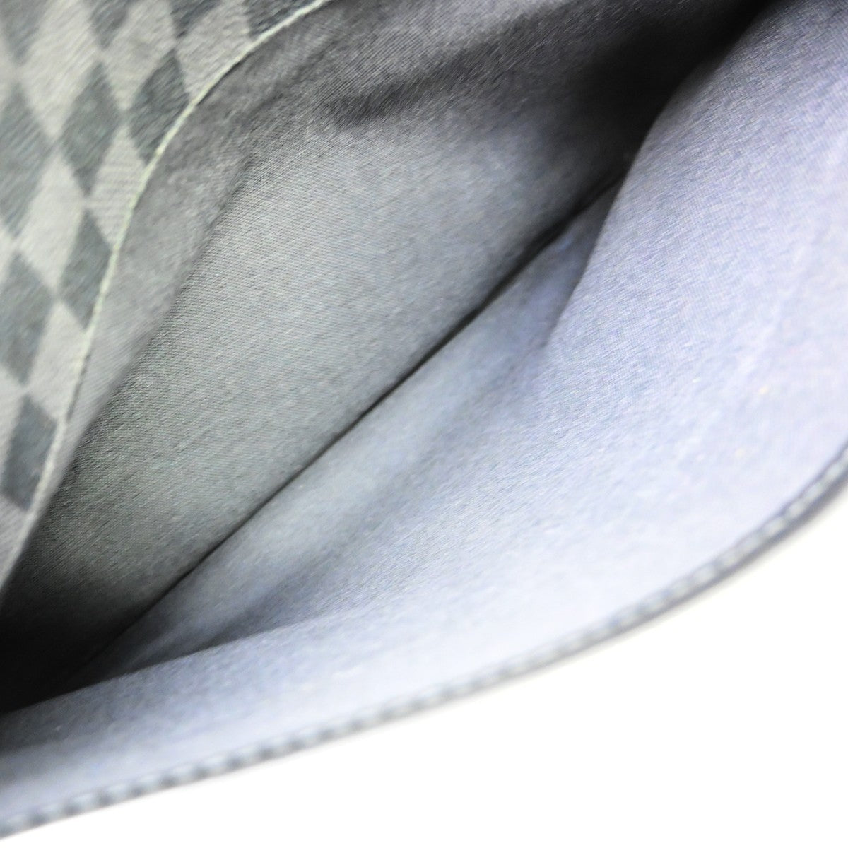 Louis Vuitton Daniel MM Messenger Bag - Black, Damier Canvas, Leather