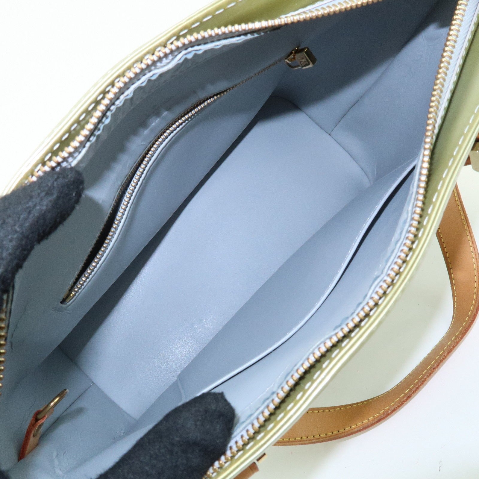 Louis Vuitton Hand Bag - Gris, Vernis Leather